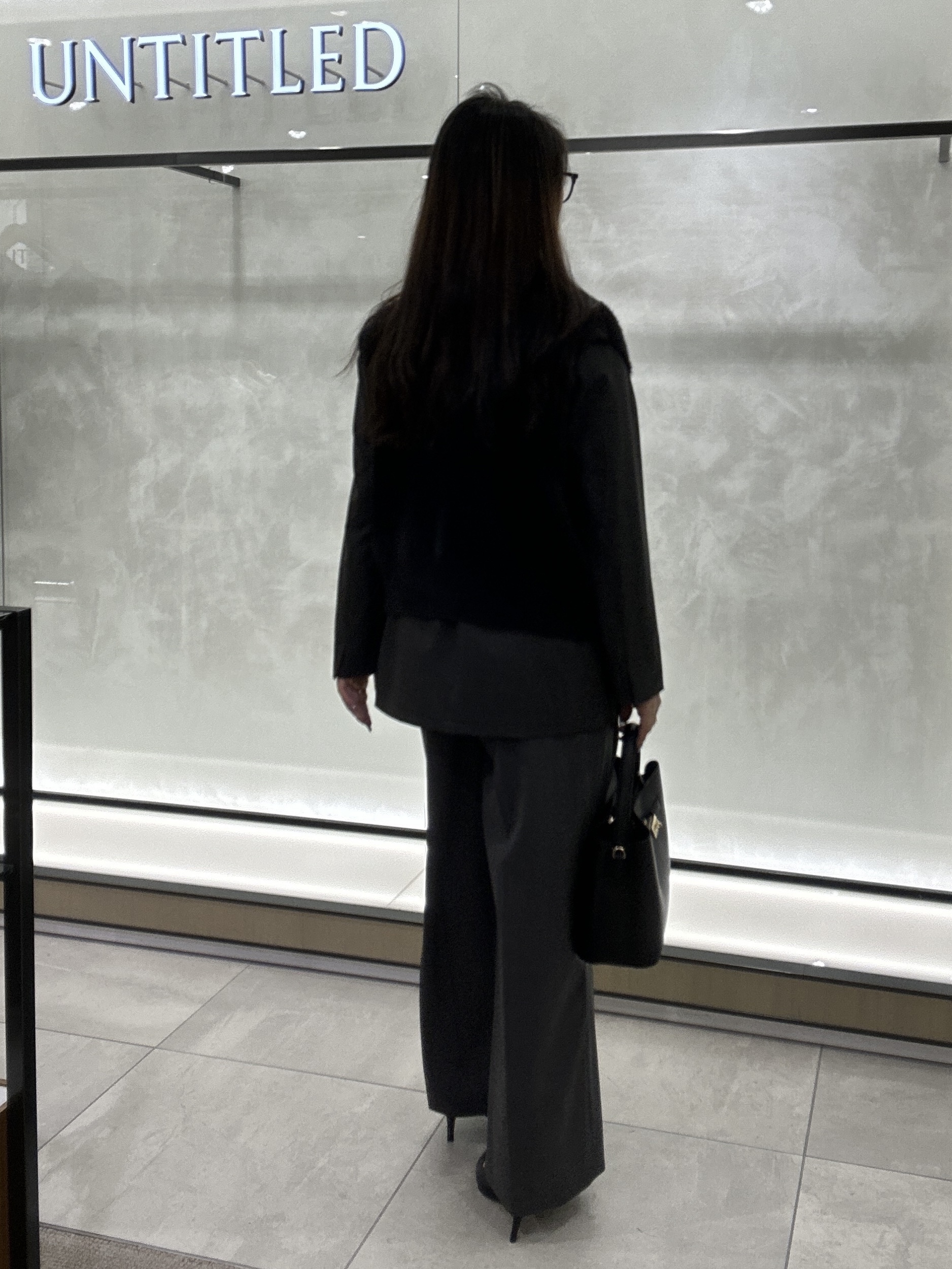 YURIさんの「UNTITLED｜【セットアップ可/秋羽織り/お仕事スーツ】ウールブレンドダブルジャケット」を使ったコーディネート