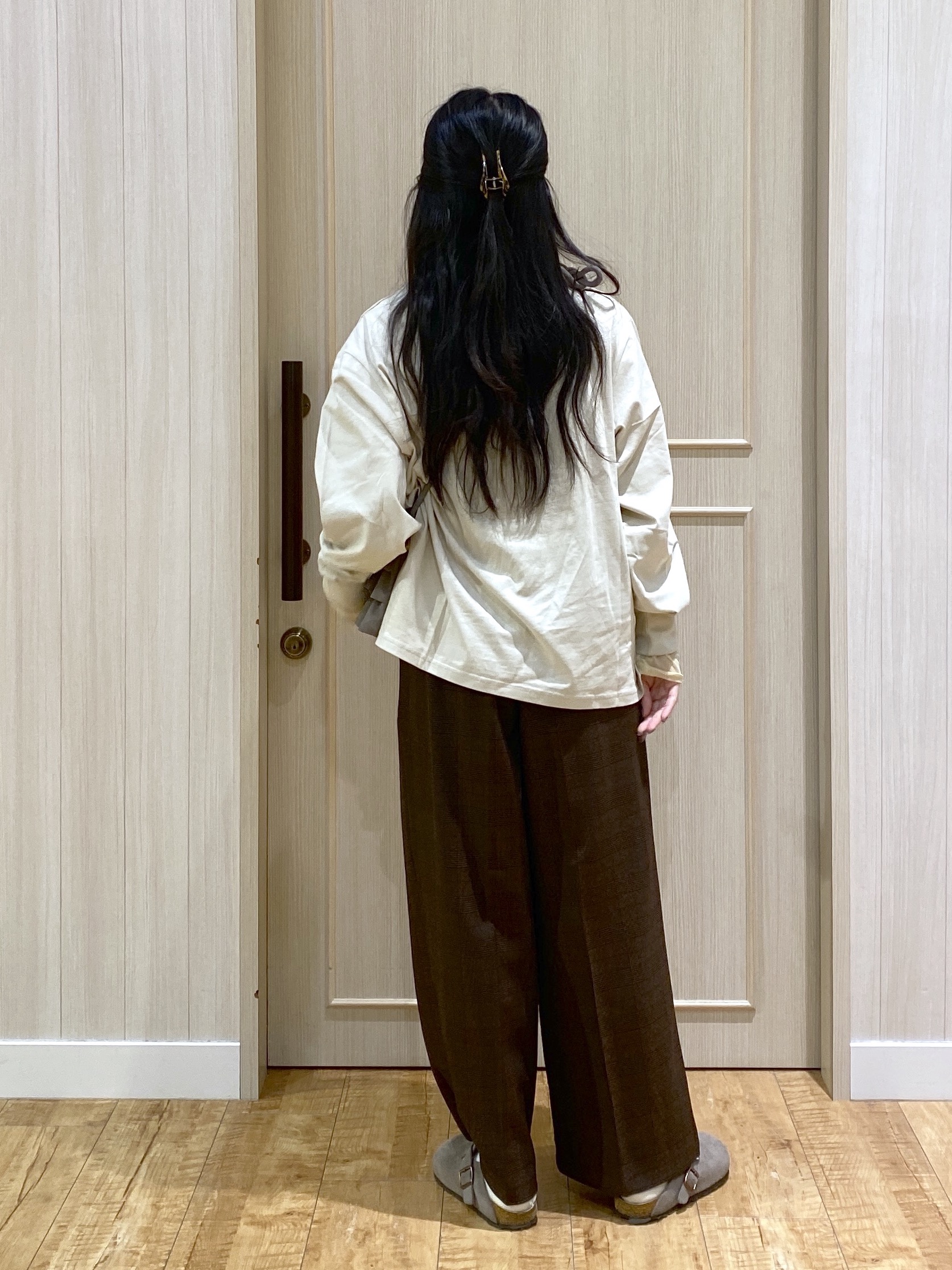 ERIさんの「SHOO･LA･RUE｜【S-LL】デイリー使いに 選べる6柄プリントロンT」を使ったコーディネート