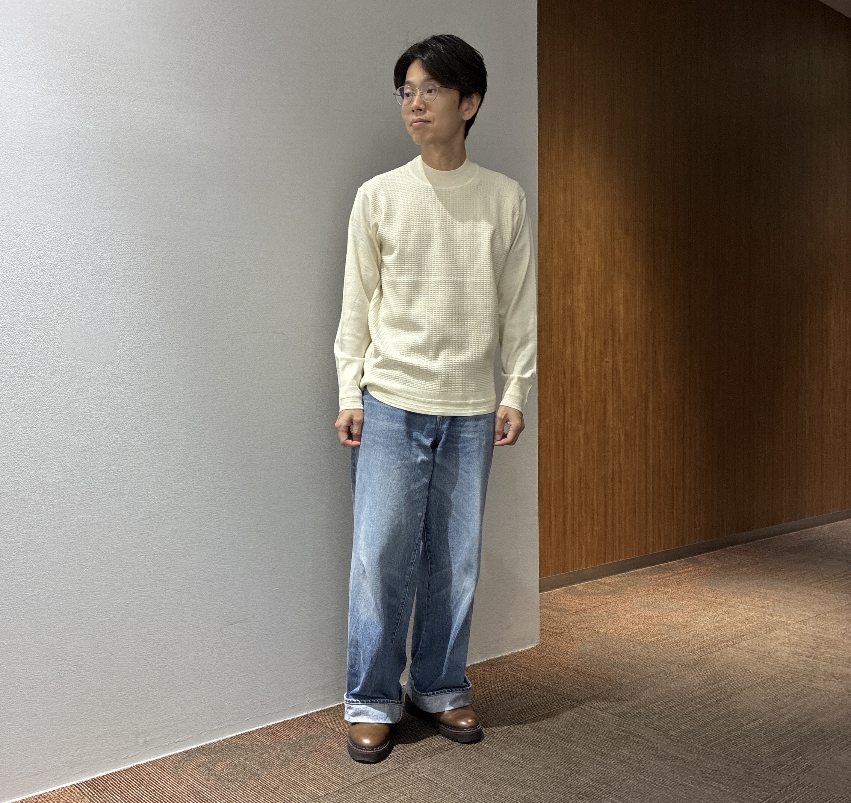 わいずみさんの「TAKEO KIKUCHI｜【日本製/Sサイズ～】リラックスフィットシャツ」を使ったコーディネート