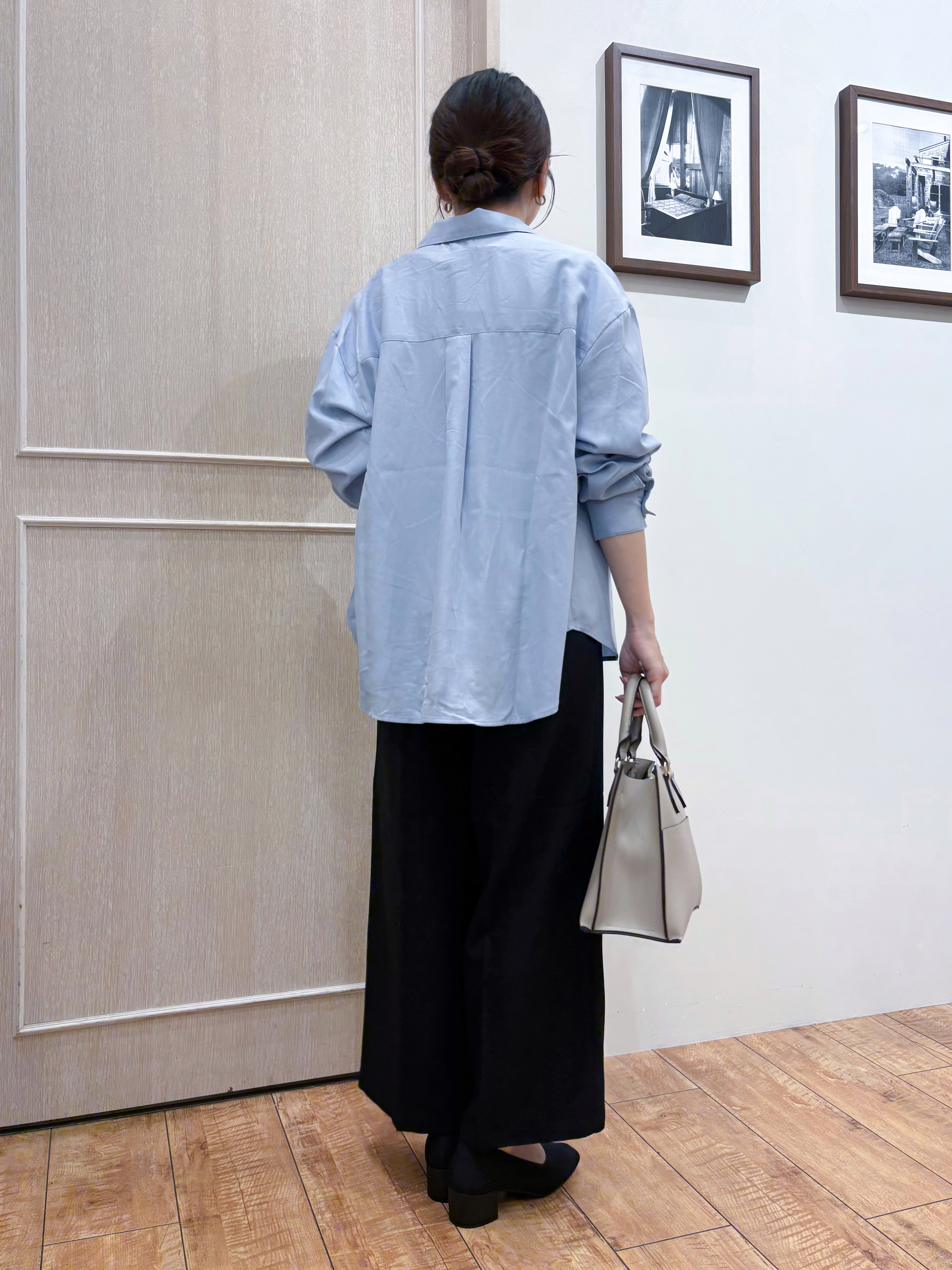 なみさんの「SHOO･LA･RUE｜【洗濯後しわになりにくい/S-LL】気分で選ぶ 大人のデイリー使いに ベーシックシャツ」を使ったコーディネート