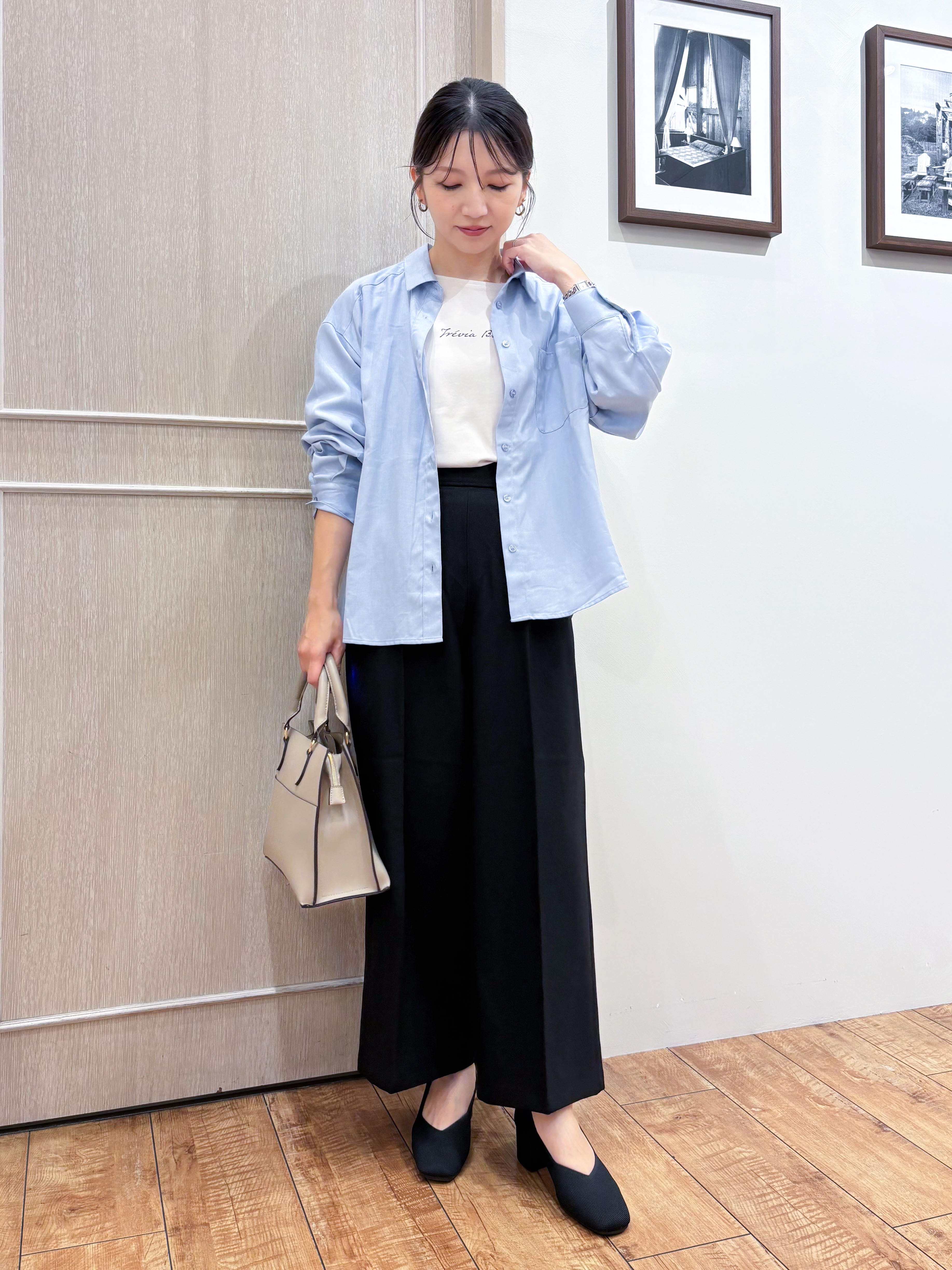 なみさんの「SHOO･LA･RUE｜【洗濯後しわになりにくい/S-LL】気分で選ぶ 大人のデイリー使いに ベーシックシャツ」を使ったコーディネート