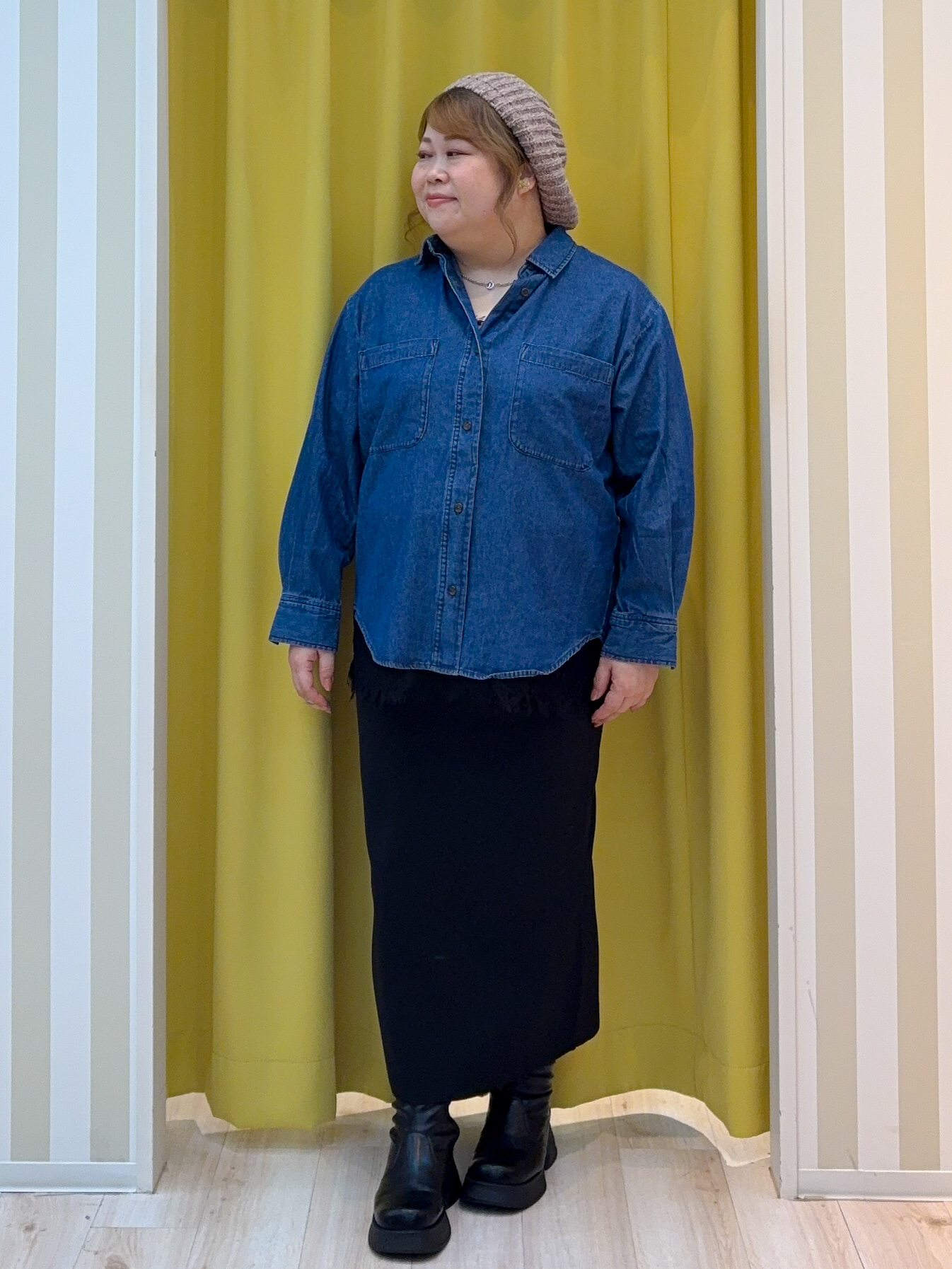 kotoさんさんの「SHOO･LA･RUE｜【S-LL/洗濯機可/体型カバー】ライトオンスデニム ダブルポケット オーバーサイズシャツ」を使ったコーディネート