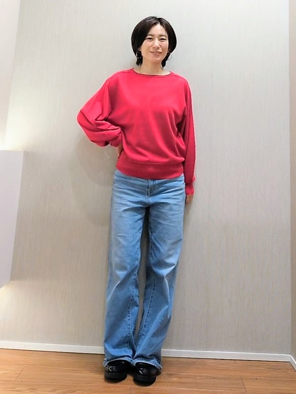 ミズタさんの「UNTITLED｜【大人の抜け感/8色展開】ボリュームスリーブニットプルオーバー」を使ったコーディネート