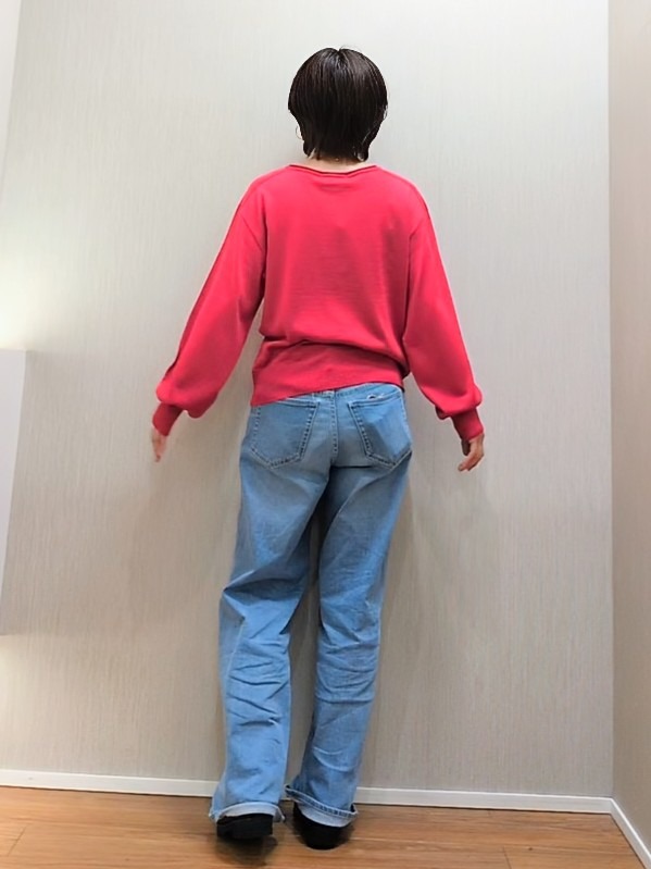 ミズタさんの「UNTITLED｜【大人の抜け感/8色展開】ボリュームスリーブニットプルオーバー」を使ったコーディネート