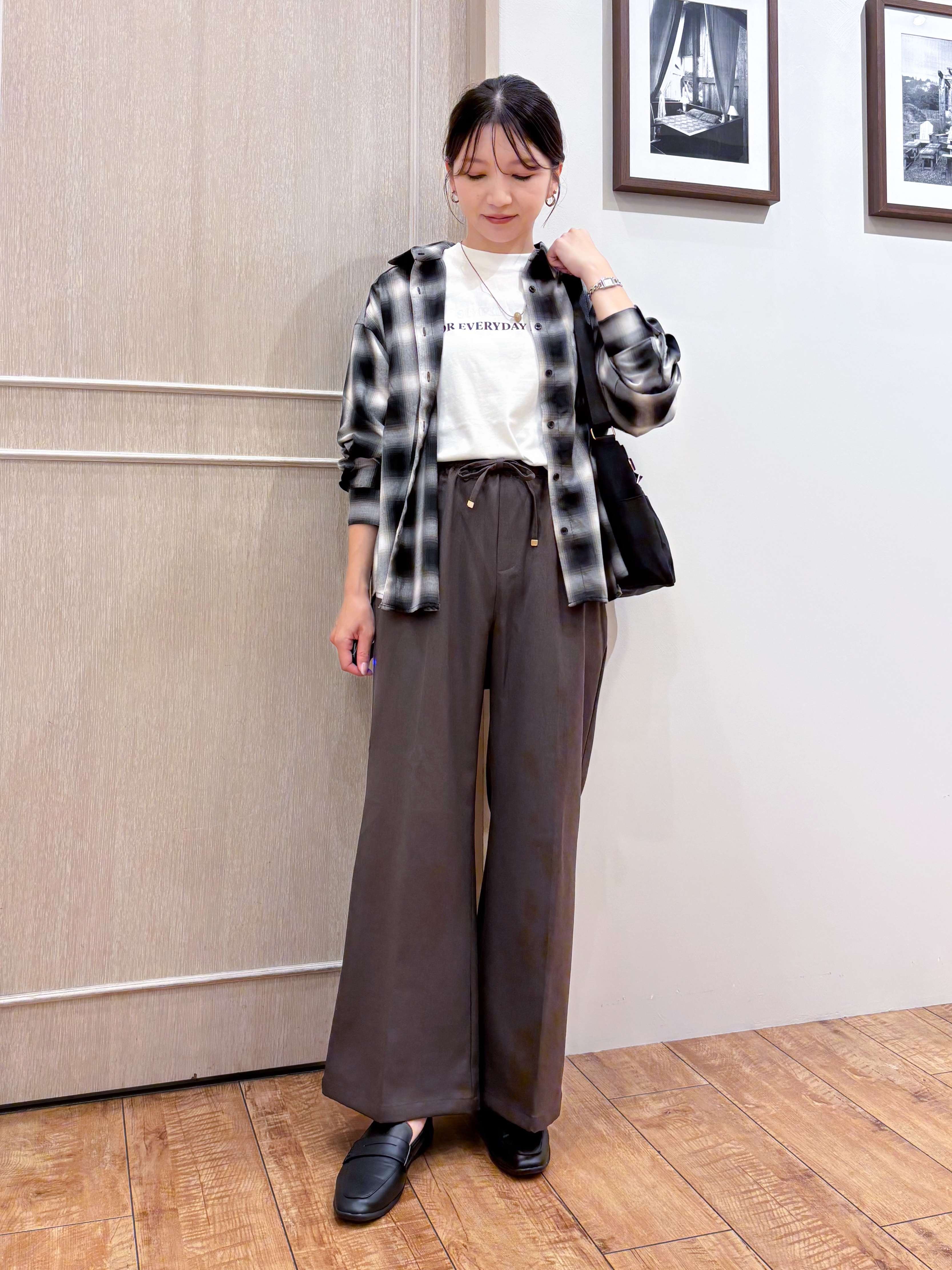なみさんの「SHOO･LA･RUE｜【洗濯後しわになりにくい/S-LL】気分で選ぶ 大人のデイリー使いに ベーシックシャツ」を使ったコーディネート