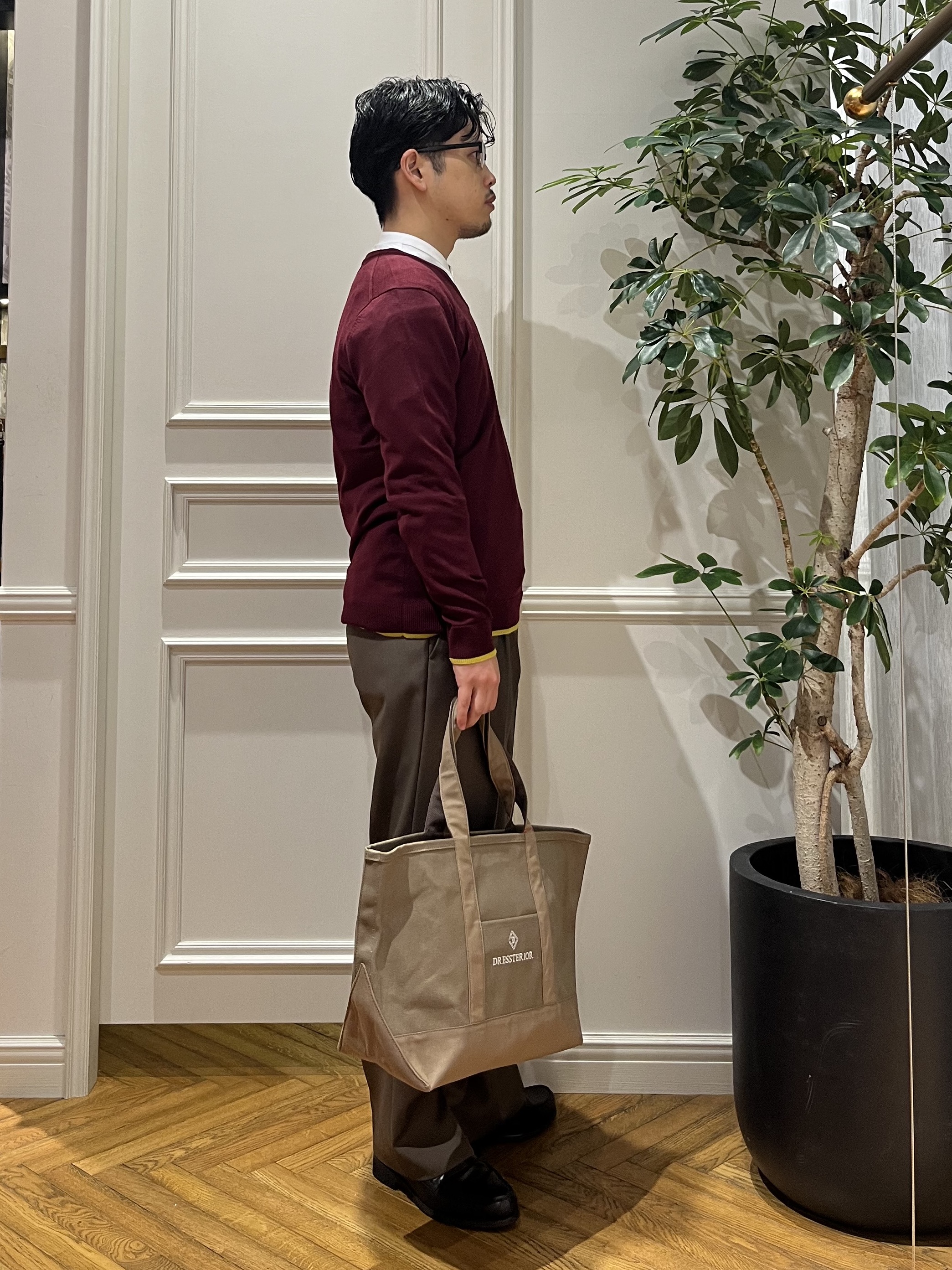Tokuさんの「DRESSTERIOR｜ゼニアバルーファ キャッシュウール Vネックプルオーバー」を使ったコーディネート