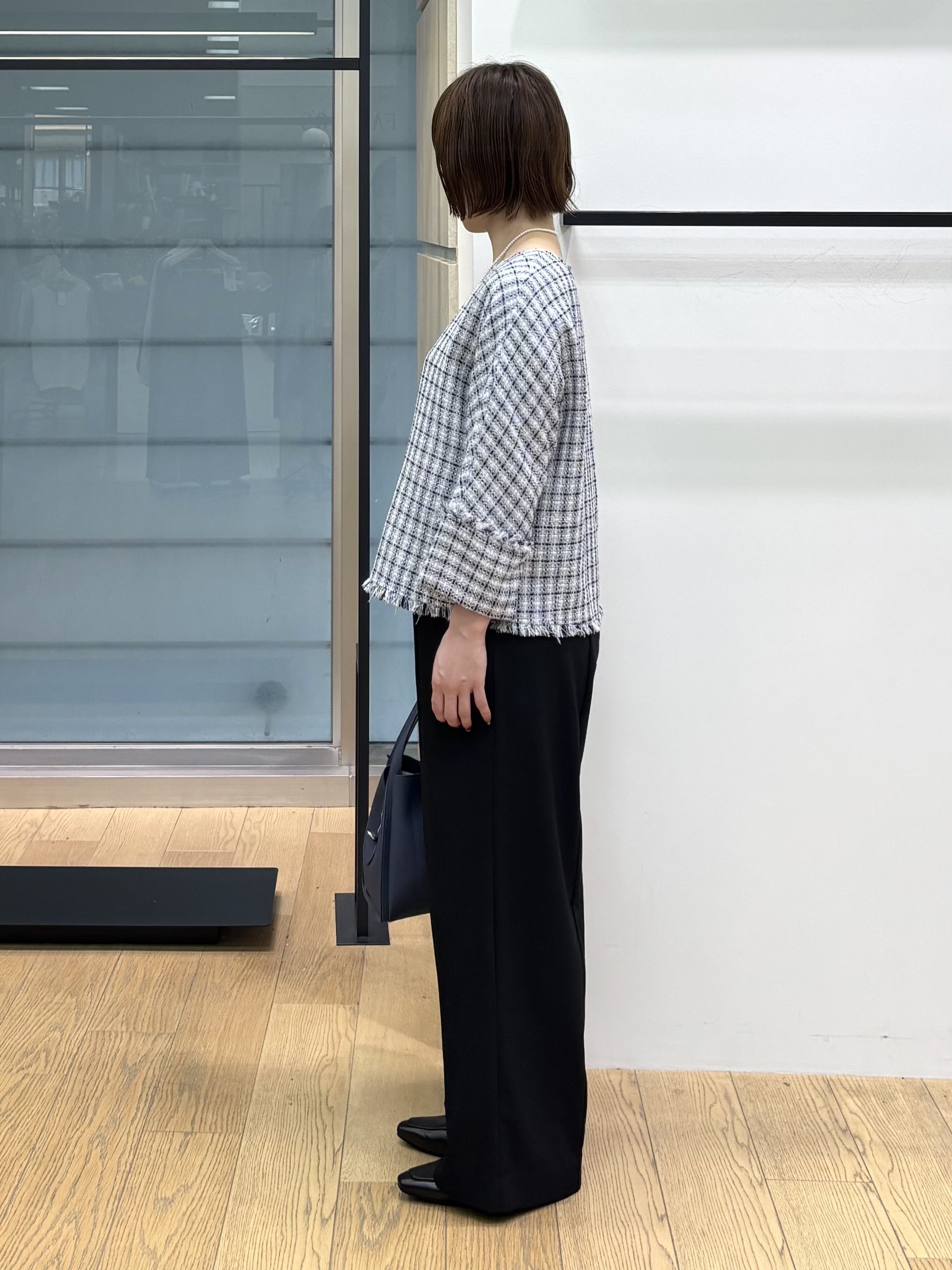 asamiさんの「INDIVI｜【華やか／1枚でサマになる】上品ツイードブラウス」を使ったコーディネート