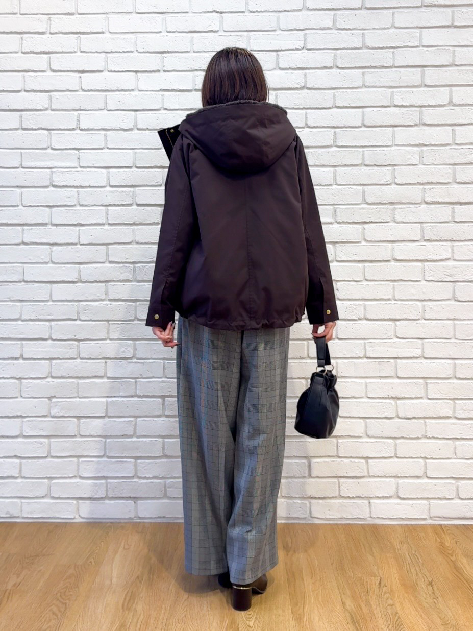 𝐜𝐡𝐢𝐤𝐚さんの「SHOO･LA･RUE｜【洗濯機可/撥水/マルチWAY】ファーライナー付き 毎日欲張りマンパ」を使ったコーディネート