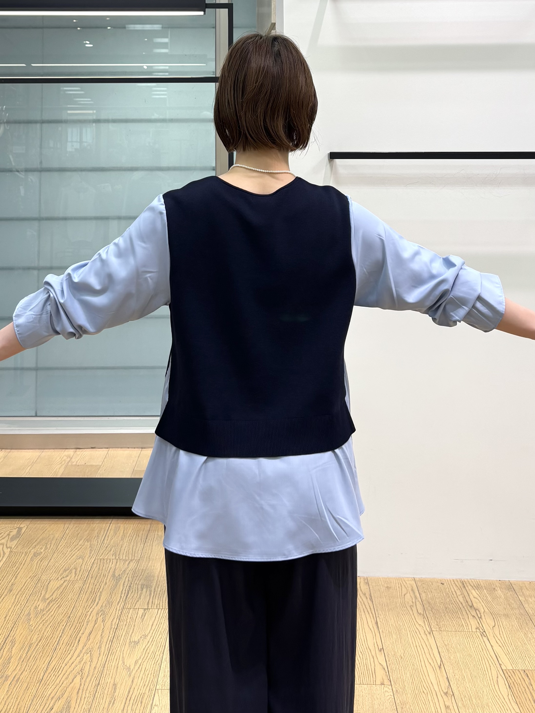 asamiさんの「INDIVI｜【洗える／1枚でコーデ完成】重ね着風ニットトップス」を使ったコーディネート