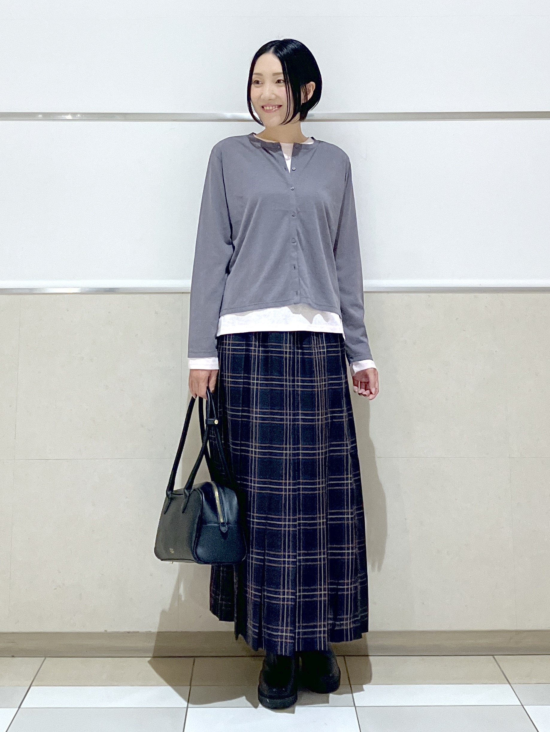 eriko さんの「Dessin｜【セットアイテム/1枚で決まる】配色シアーロンT＆クルーネックカーディガン」を使ったコーディネート