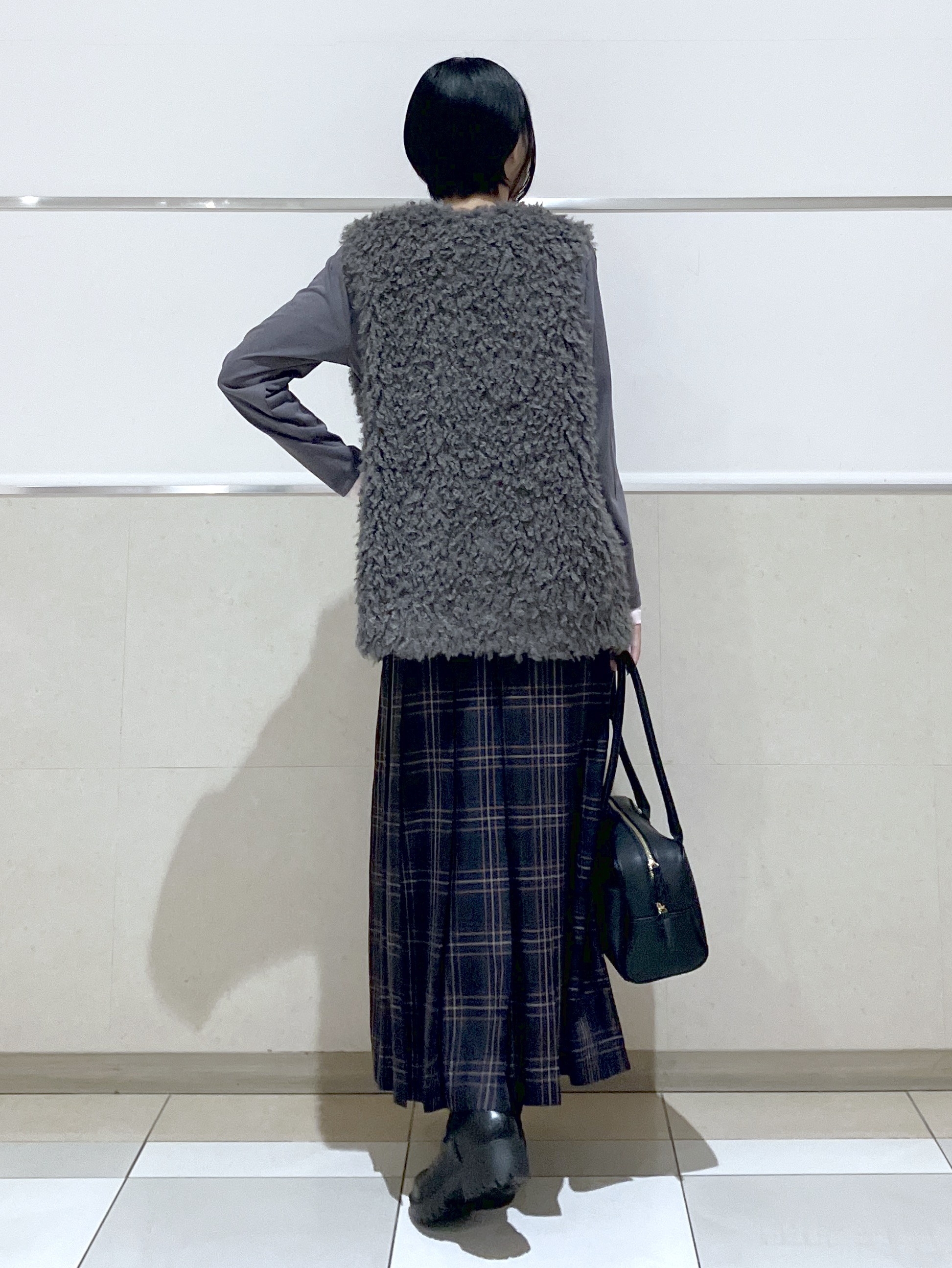 eriko さんの「Dessin｜【セットアイテム/1枚で決まる】配色シアーロンT＆クルーネックカーディガン」を使ったコーディネート