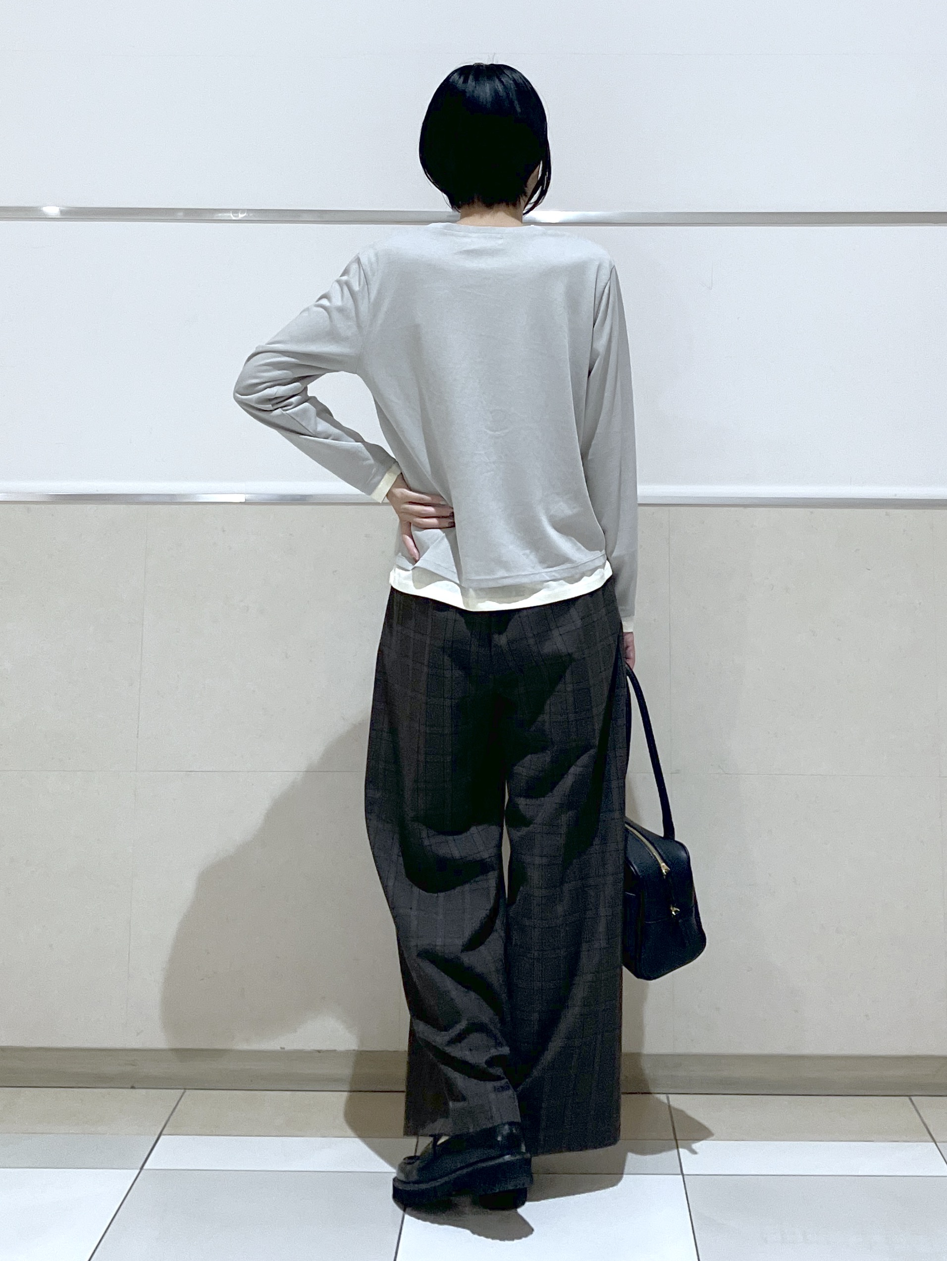 eriko さんの「Dessin｜【セットアイテム/1枚で決まる】配色シアーロンT＆クルーネックカーディガン」を使ったコーディネート