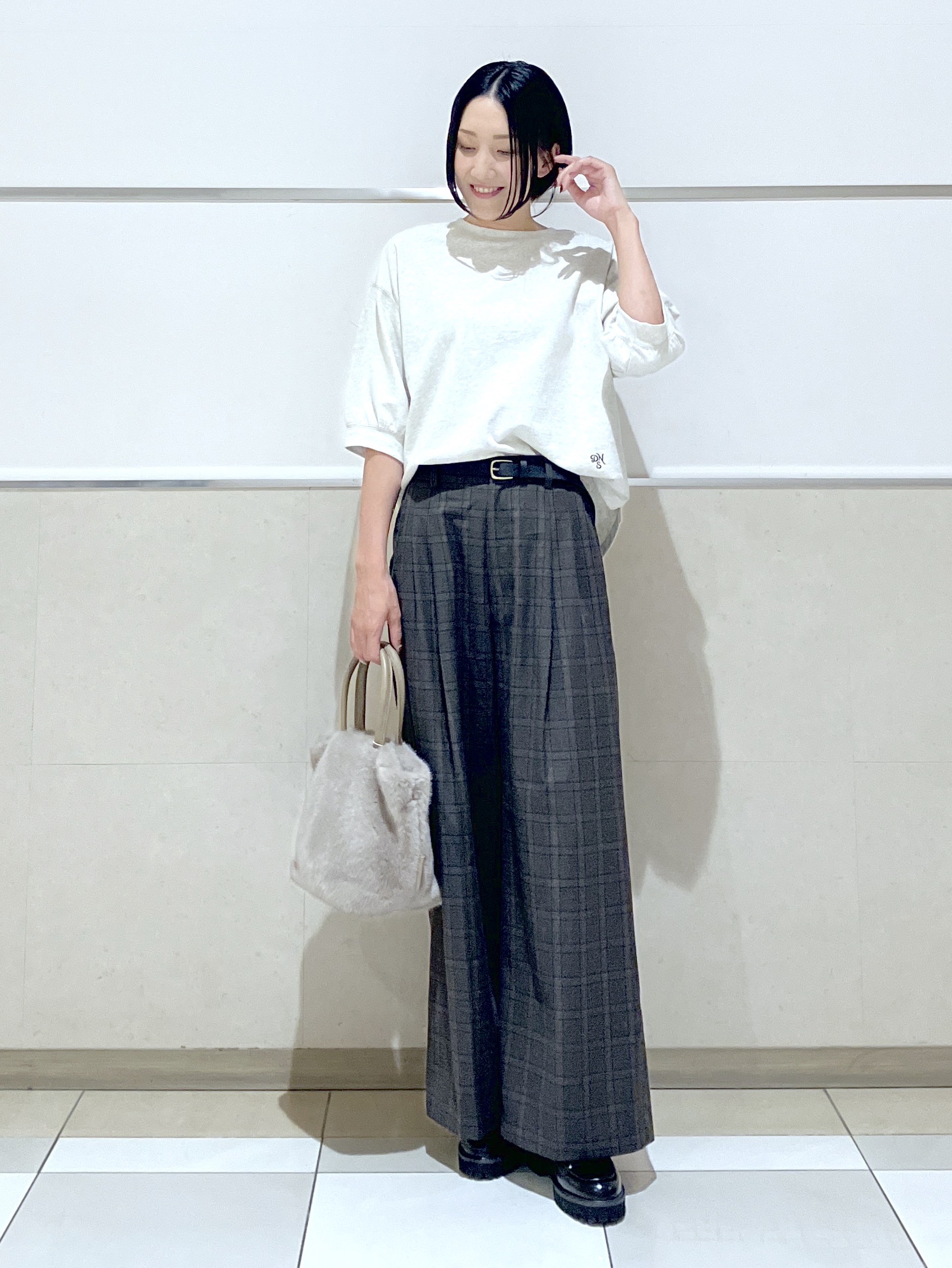 eriko さんの「Dessin｜【高レビュー/洗える/XS-L】バックヘンリーミニ裏毛 5分袖」を使ったコーディネート