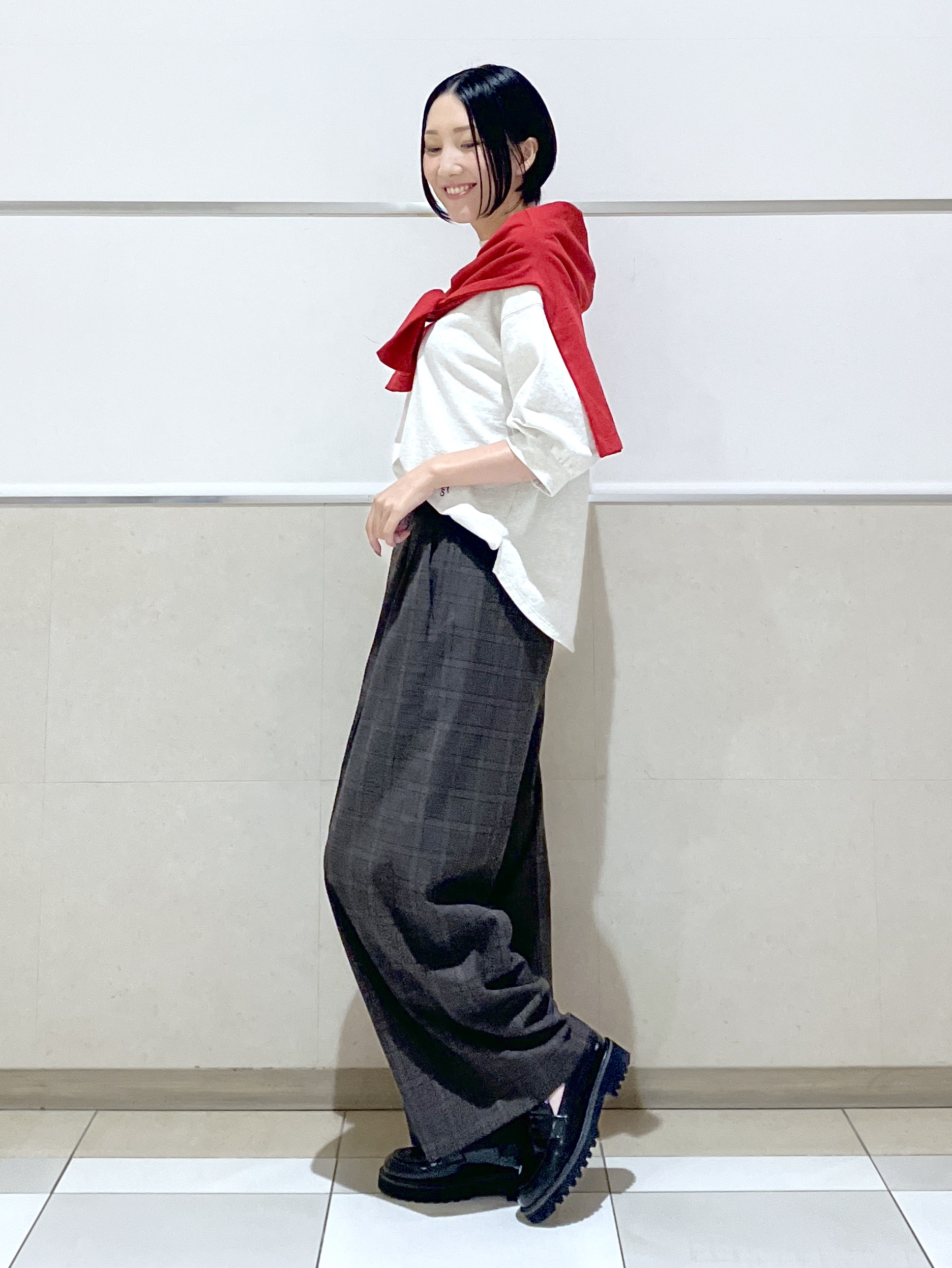 eriko さんの「Dessin｜【高レビュー/洗える/XS-L】バックヘンリーミニ裏毛 5分袖」を使ったコーディネート