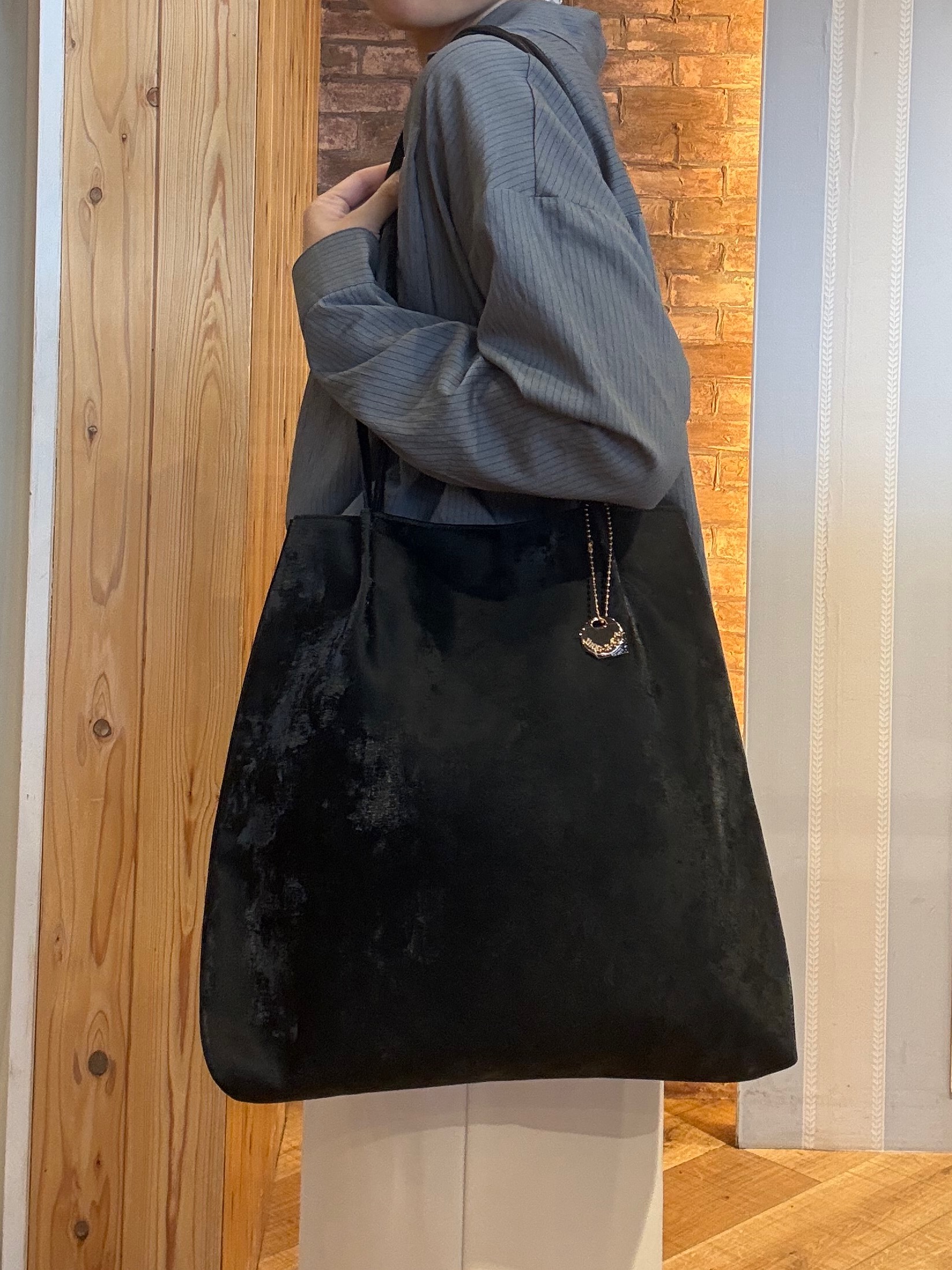 mieさんの「SHOO･LA･RUE｜【洗濯機可】インせず決まるAライン ストライプスキッパーシャツ」を使ったコーディネート