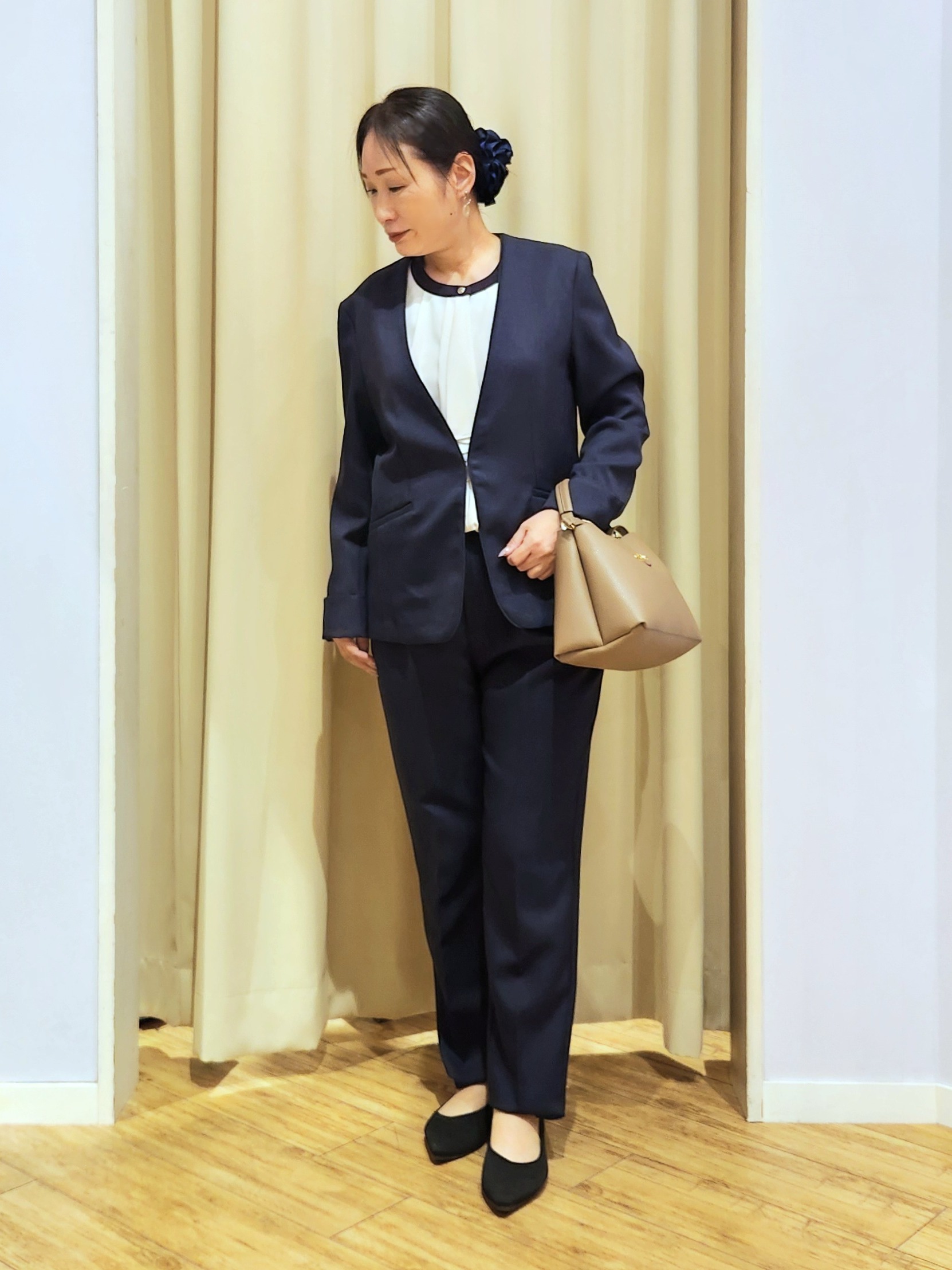 くまさんの「SHOO･LA･RUE｜【セットアップ可/通勤/洗濯機可/SS-LL】女性らしく決まる カラーレスジャケット」を使ったコーディネート