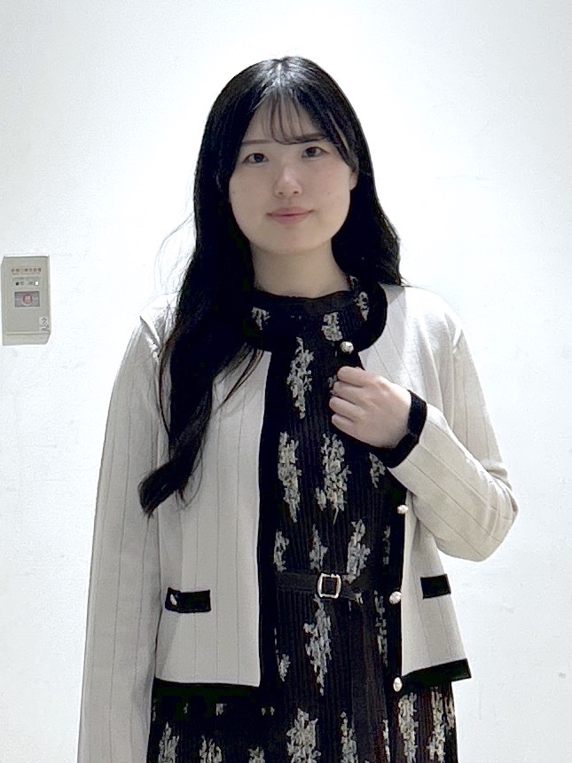 sayaさんの「OPAQUE.CLIP｜バイカラークルーネックカーディガン【洗濯機OK】」を使ったコーディネート