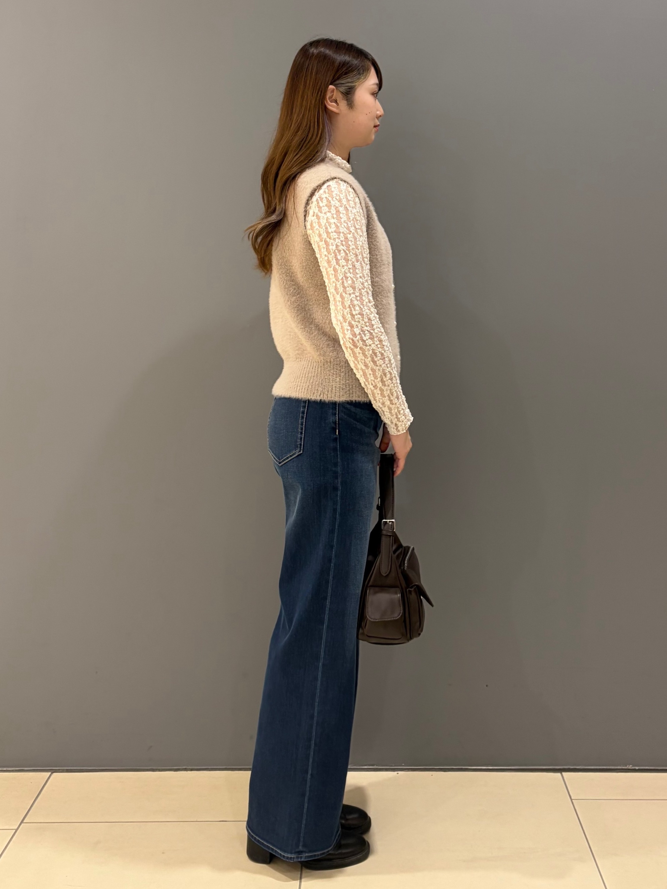miさんの「UNTITLED｜【重ね着レイヤード】レースハイネックトップス」を使ったコーディネート