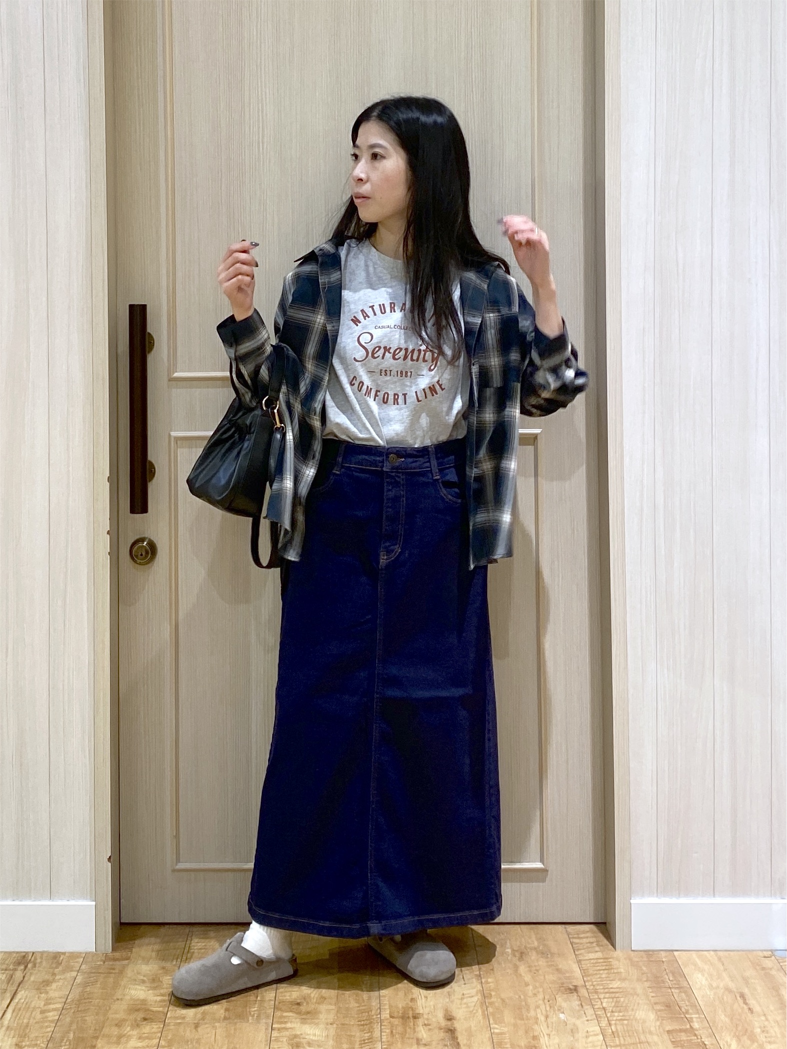 ERIさんの「SHOO･LA･RUE｜【洗濯後しわになりにくい/S-LL】気分で選ぶ 大人のデイリー使いに ベーシックシャツ」を使ったコーディネート