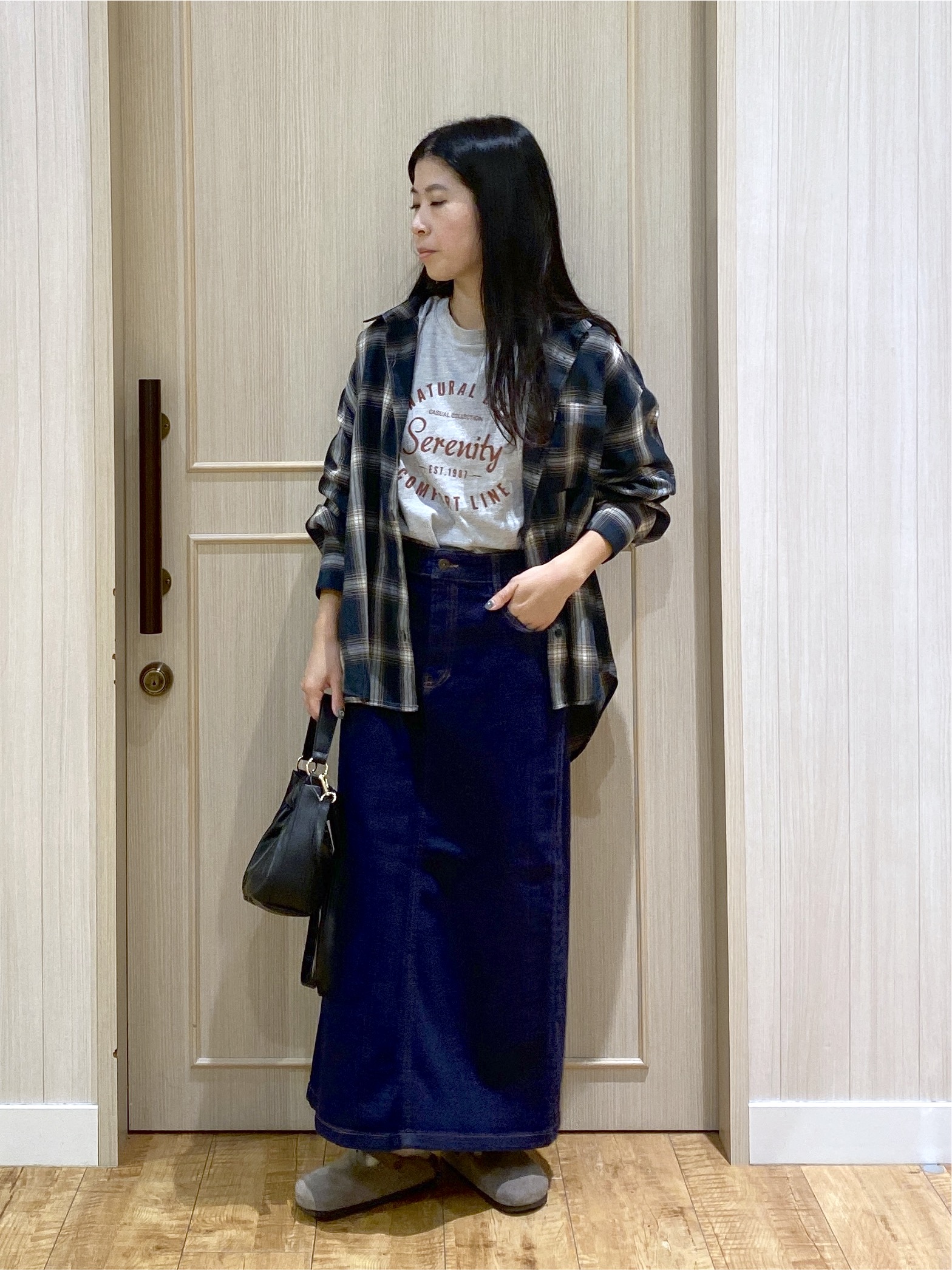 ERIさんの「SHOO･LA･RUE｜【洗濯後しわになりにくい/S-LL】気分で選ぶ 大人のデイリー使いに ベーシックシャツ」を使ったコーディネート