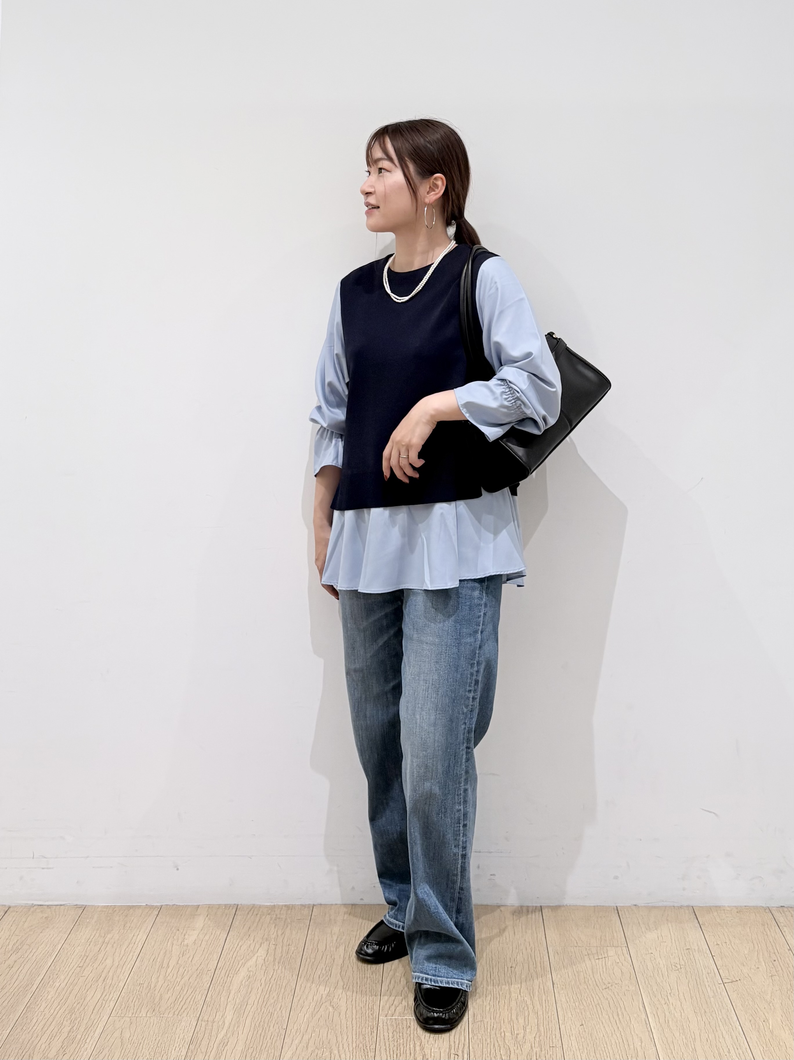maiさんの「INDIVI｜【洗える／1枚でコーデ完成】重ね着風ニットトップス」を使ったコーディネート