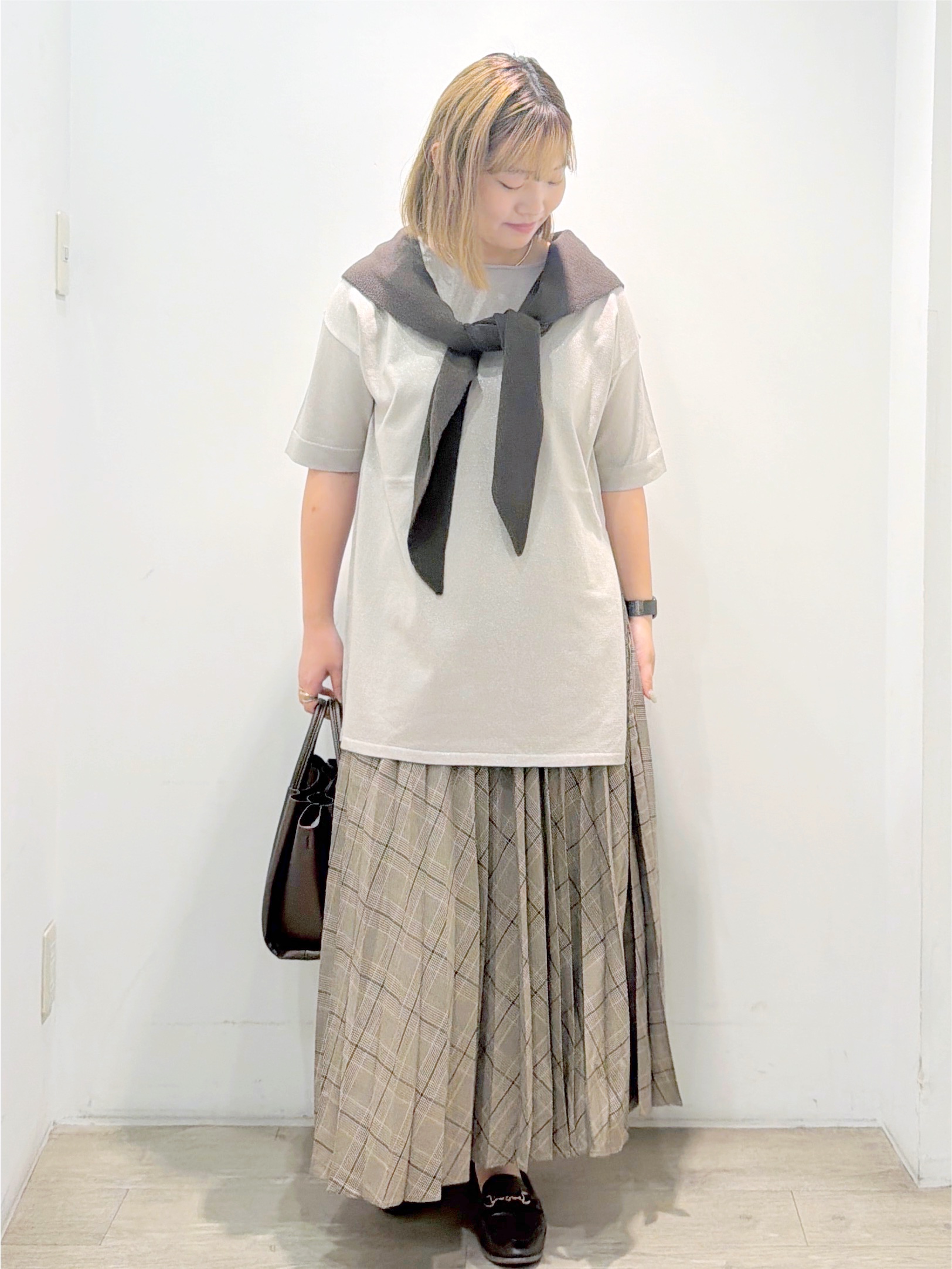sumicaさんの「OPAQUE.CLIP｜ラメハイスリットチュニックニット【洗濯機OK】」を使ったコーディネート