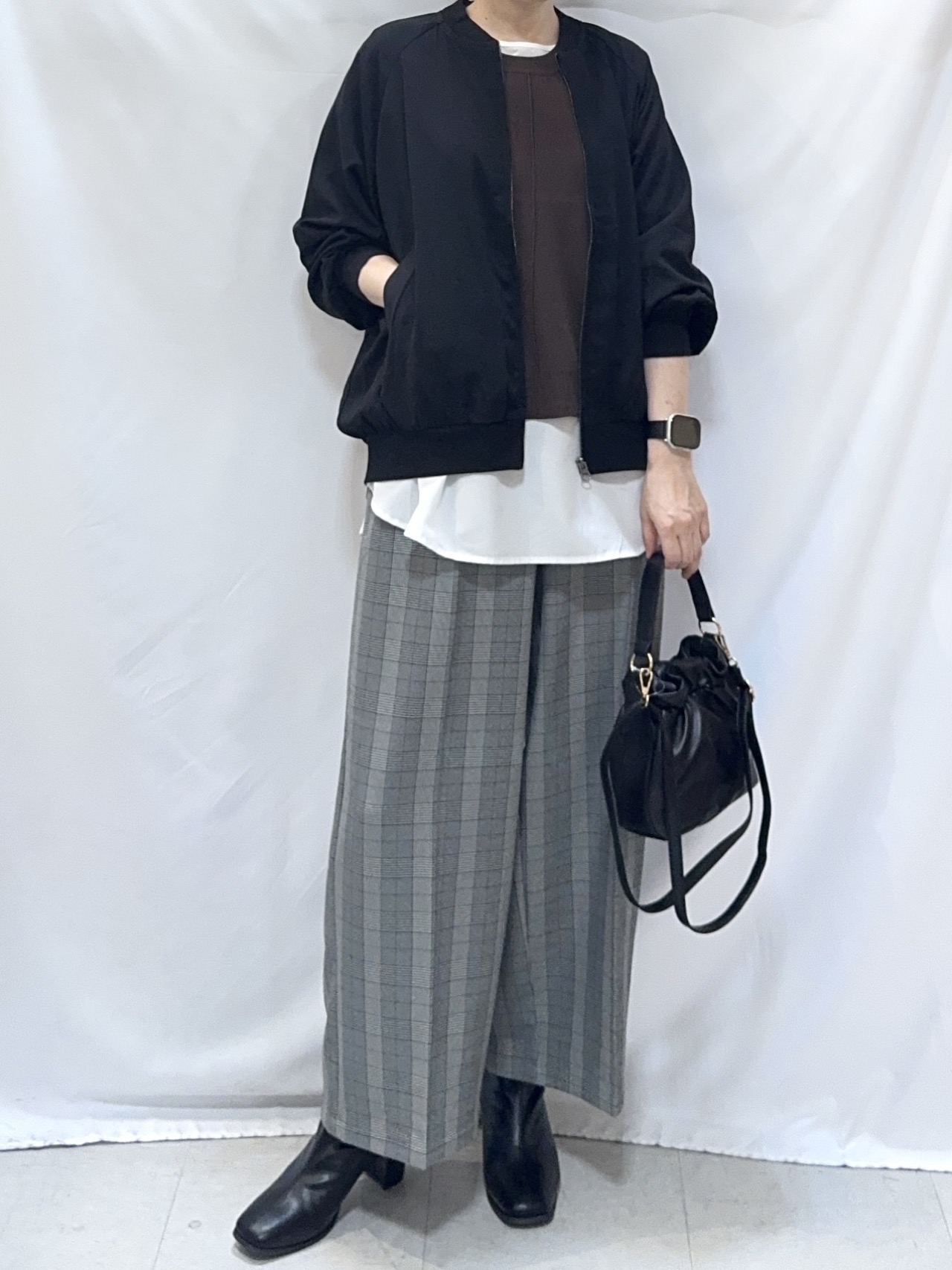 𝐇𝐢𝐫𝐨𝐦𝐢さんの「SHOO･LA･RUE｜【S-LL】洗濯後しわになりにくい 麻調リブブルゾン」を使ったコーディネート