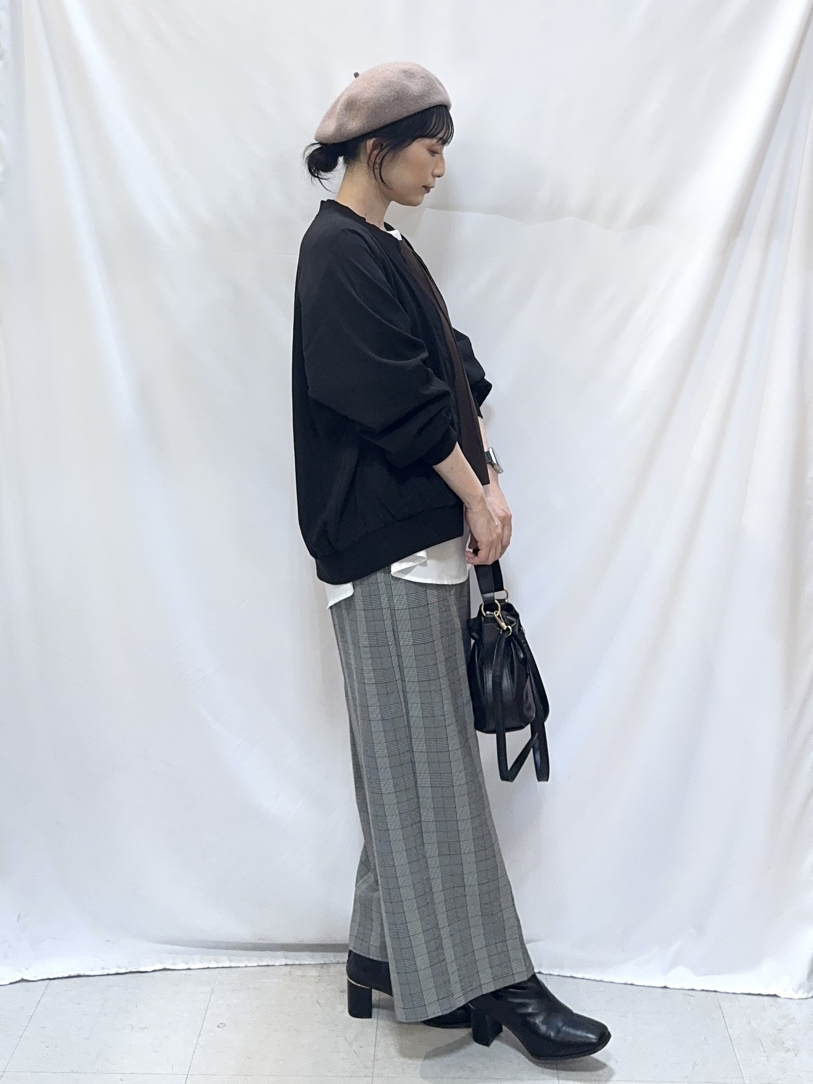 𝐇𝐢𝐫𝐨𝐦𝐢さんの「SHOO･LA･RUE｜【S-LL】洗濯後しわになりにくい 麻調リブブルゾン」を使ったコーディネート