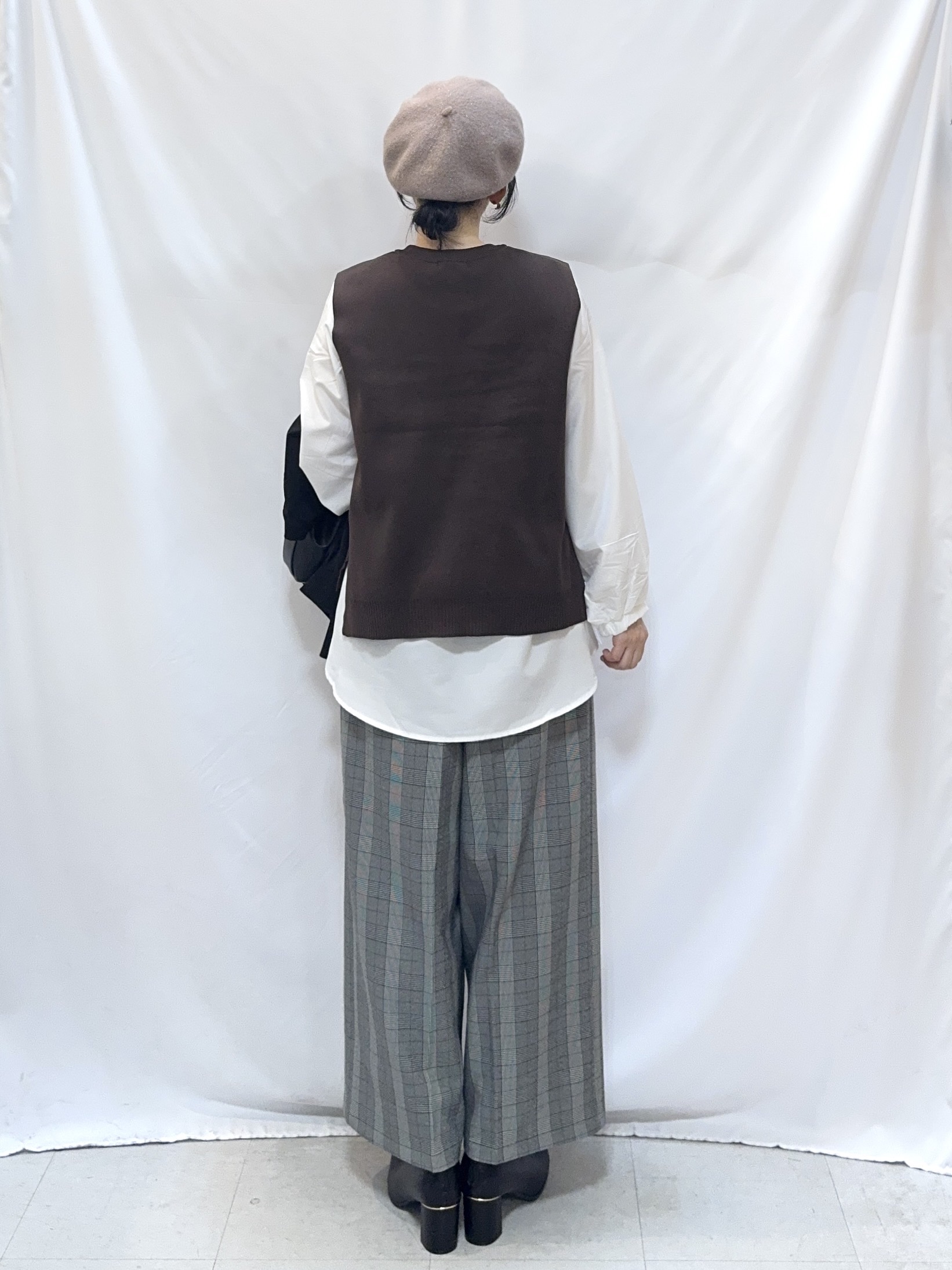 𝐇𝐢𝐫𝐨𝐦𝐢さんの「SHOO･LA･RUE｜【S-LL】洗濯後しわになりにくい 麻調リブブルゾン」を使ったコーディネート