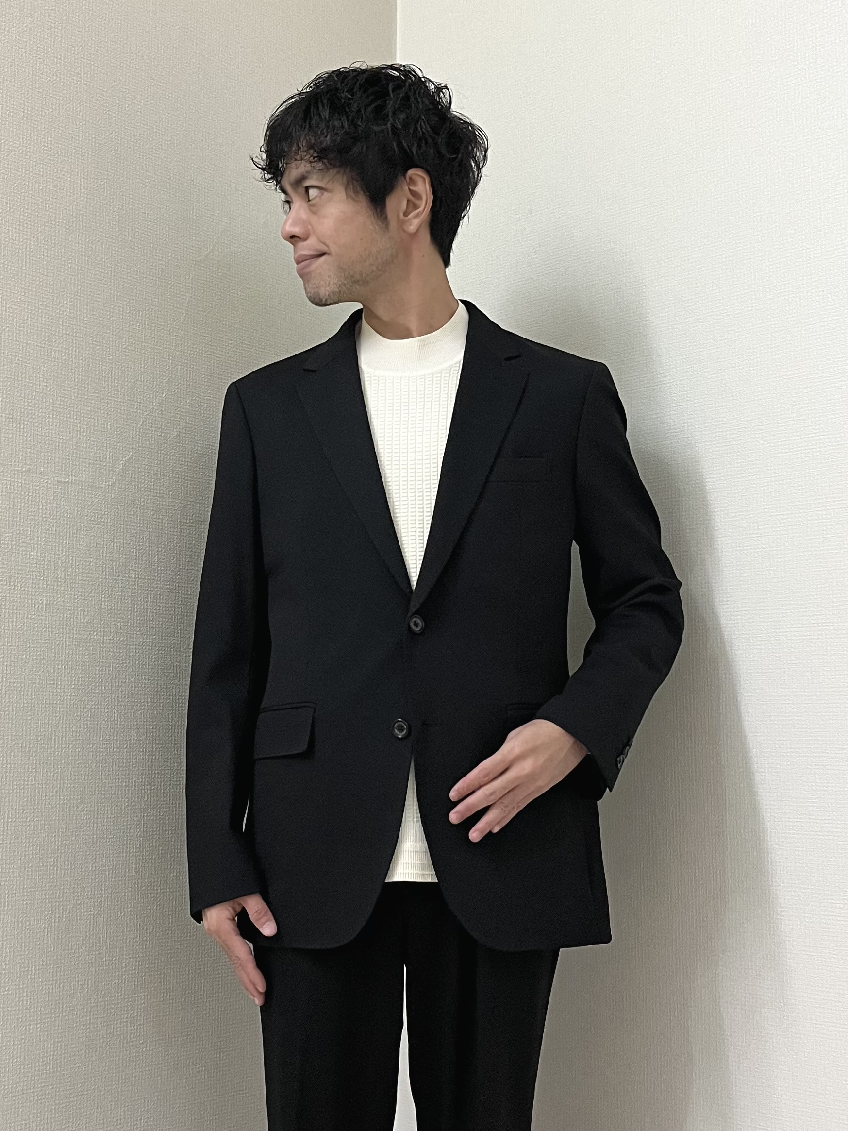 URAさんの「TAKEO KIKUCHI｜【BOWLER HAT LABEL】CARREMANツイルジャージ　ジャケット」を使ったコーディネート