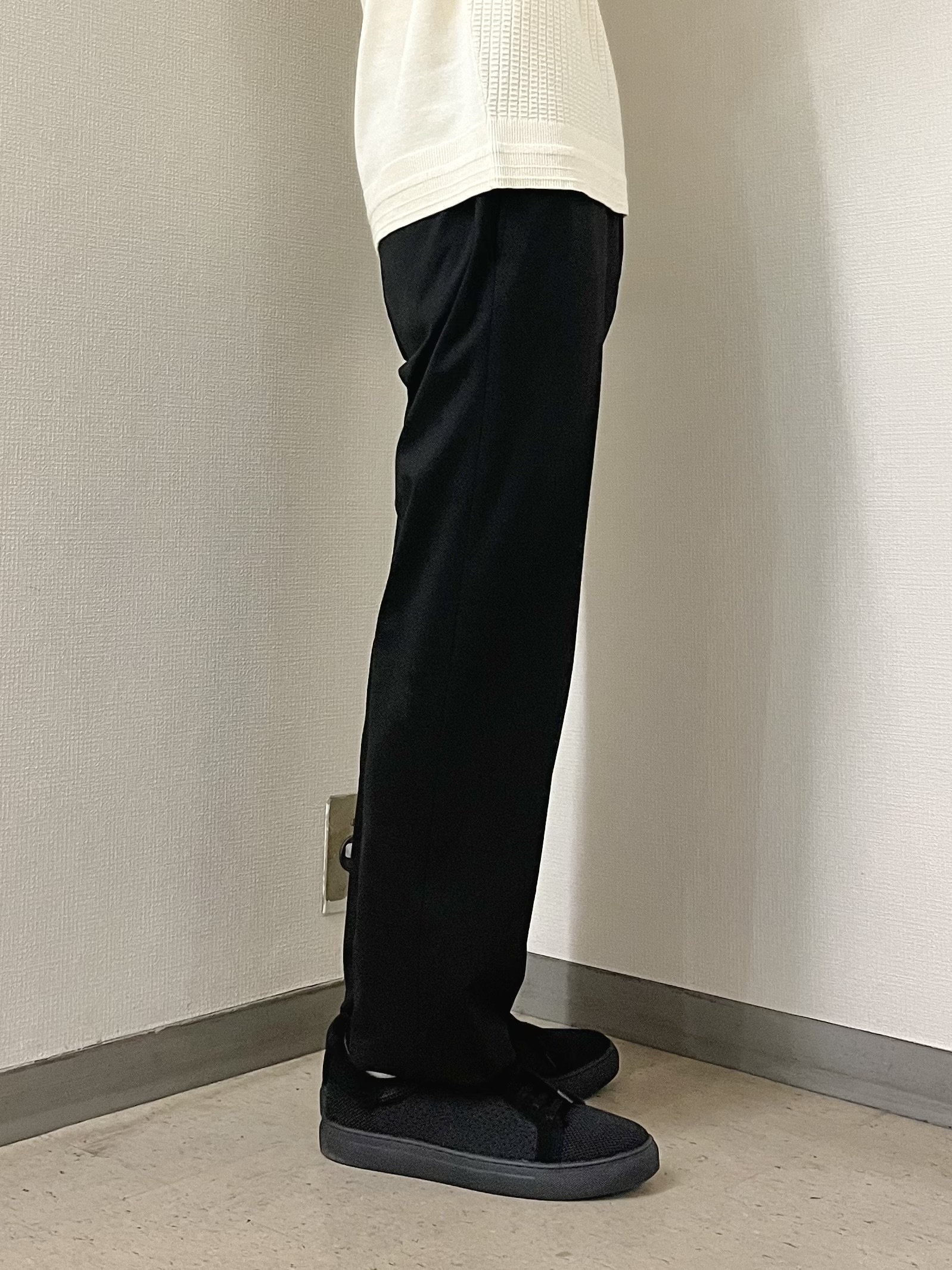 URAさんの「TAKEO KIKUCHI｜【BOWLER HAT LABEL】CARREMANツイルジャージ　ジャケット」を使ったコーディネート