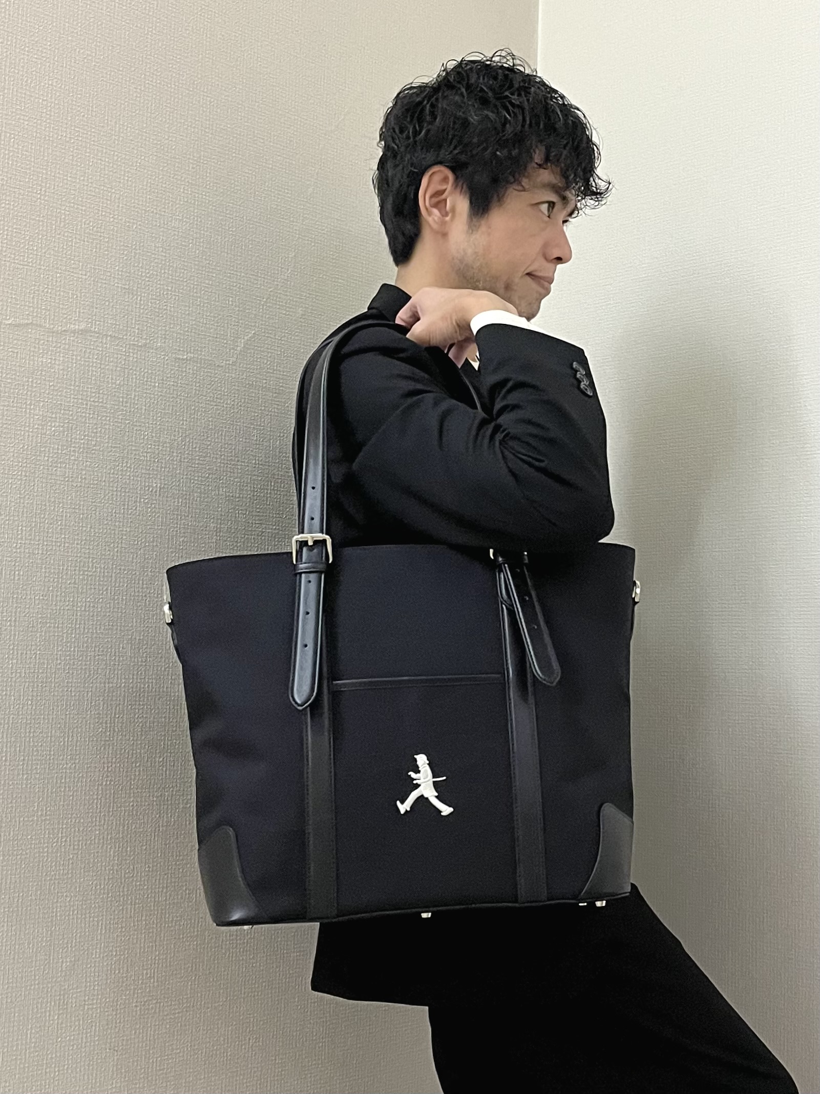 URAさんの「TAKEO KIKUCHI｜【BOWLER HAT LABEL】CARREMANツイルジャージ　ジャケット」を使ったコーディネート