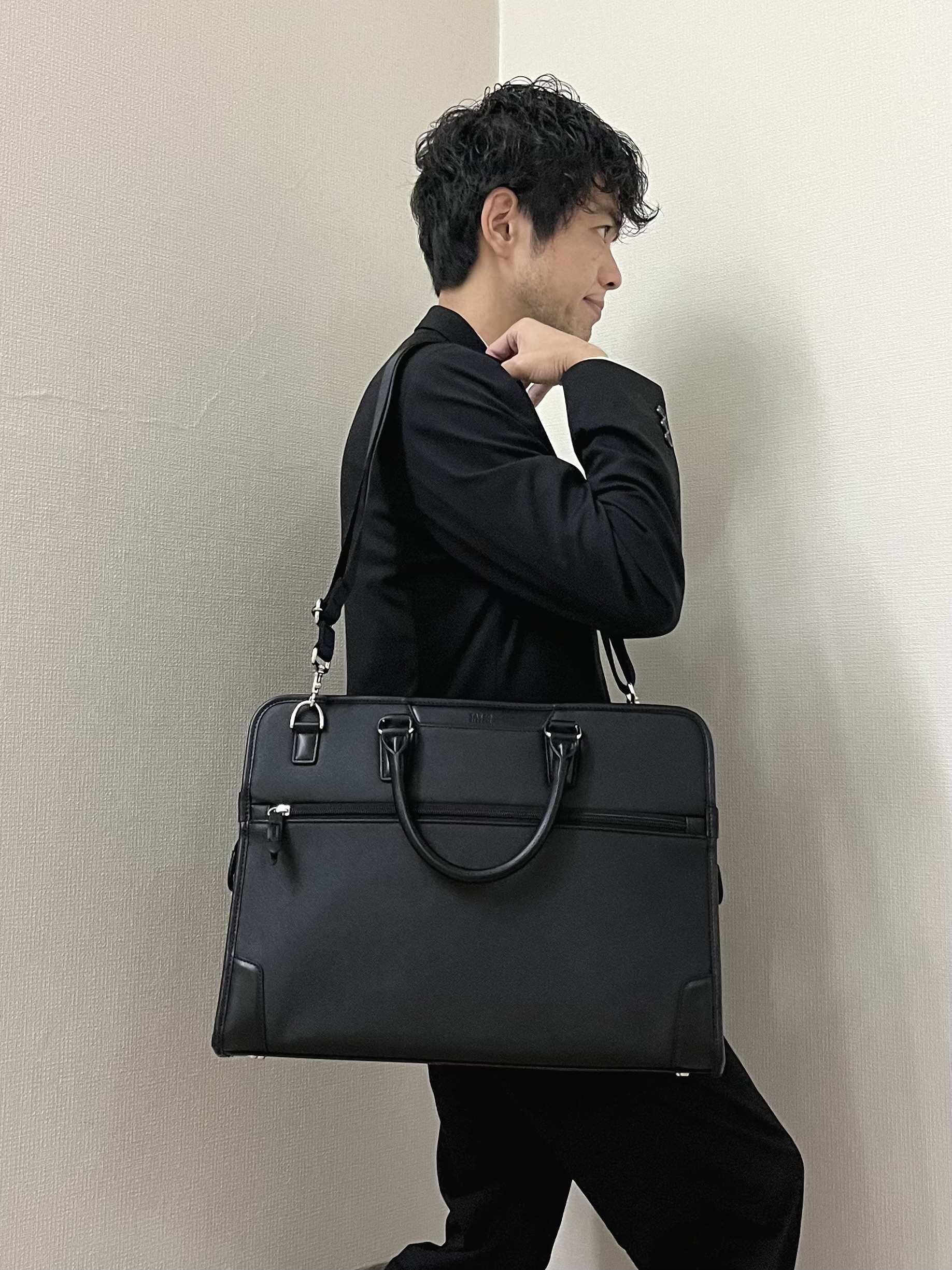 URAさんの「TAKEO KIKUCHI｜【BOWLER HAT LABEL】CARREMANツイルジャージ　ジャケット」を使ったコーディネート