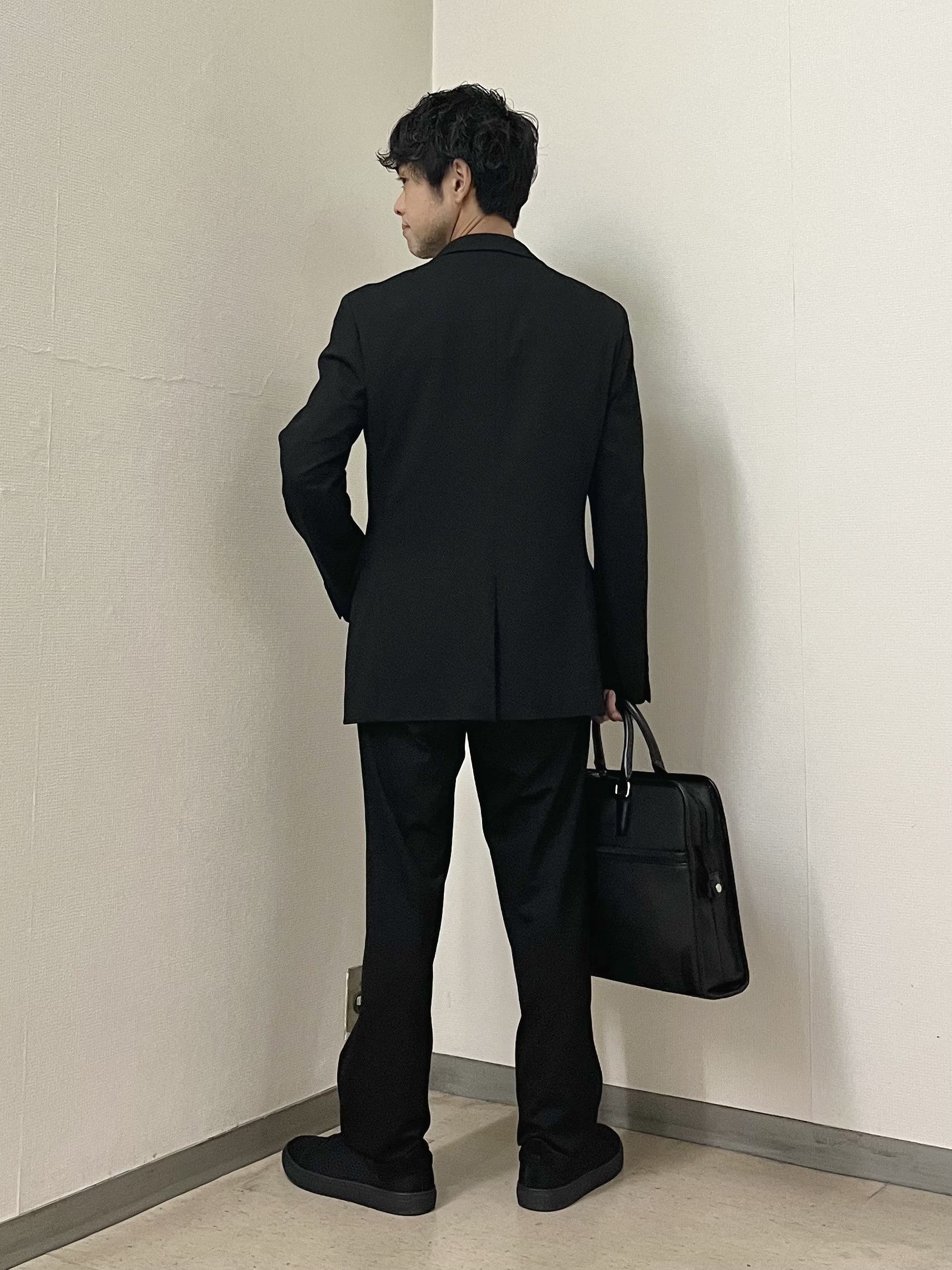 URAさんの「TAKEO KIKUCHI｜【BOWLER HAT LABEL】CARREMANツイルジャージ　ジャケット」を使ったコーディネート