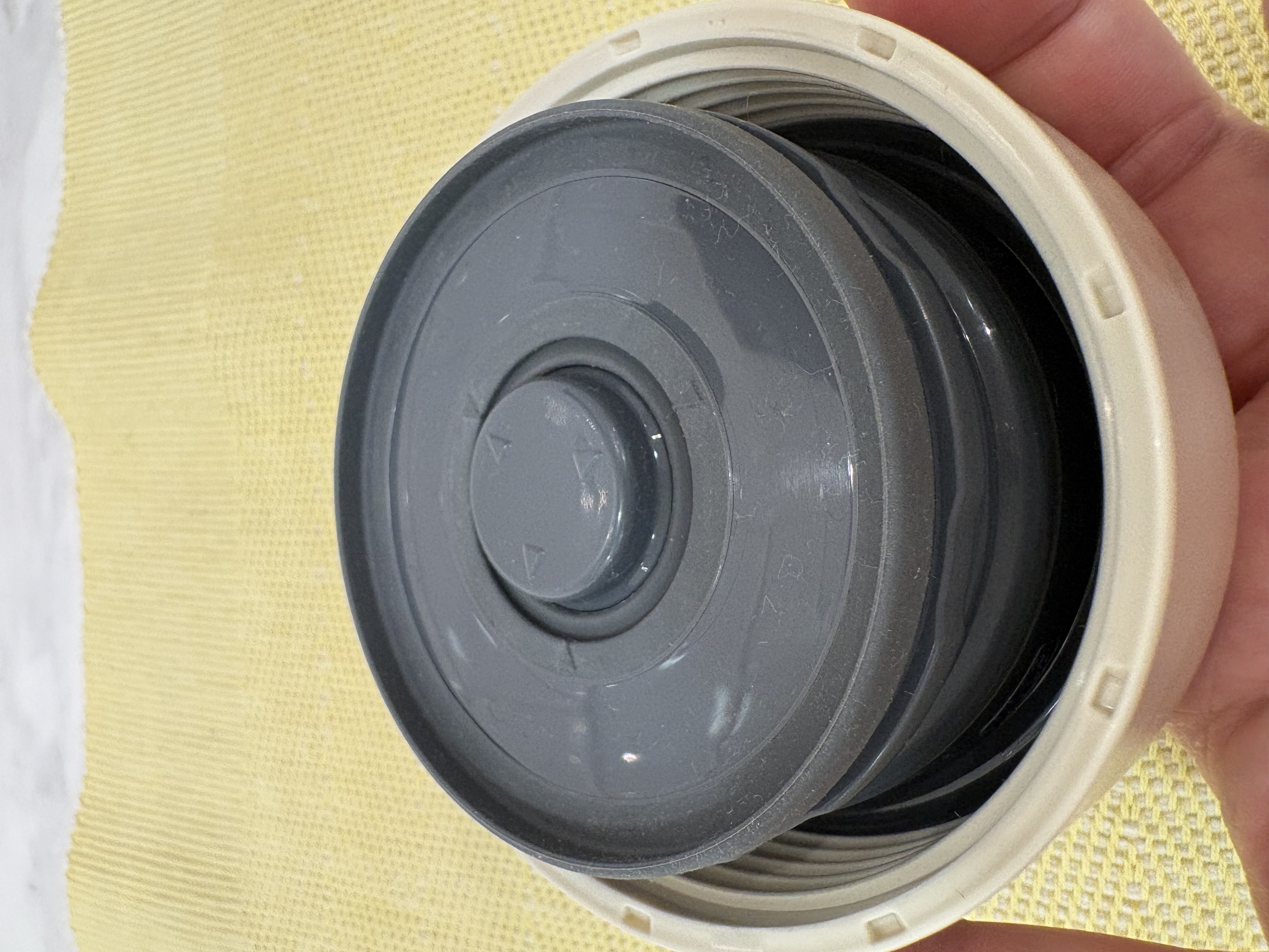 アキさんの「212 KITCHEN STORE｜シームレスせん ステンレススープジャー 300ml BE ＜ZOJIRUSHI  象印＞」を使ったコーディネート
