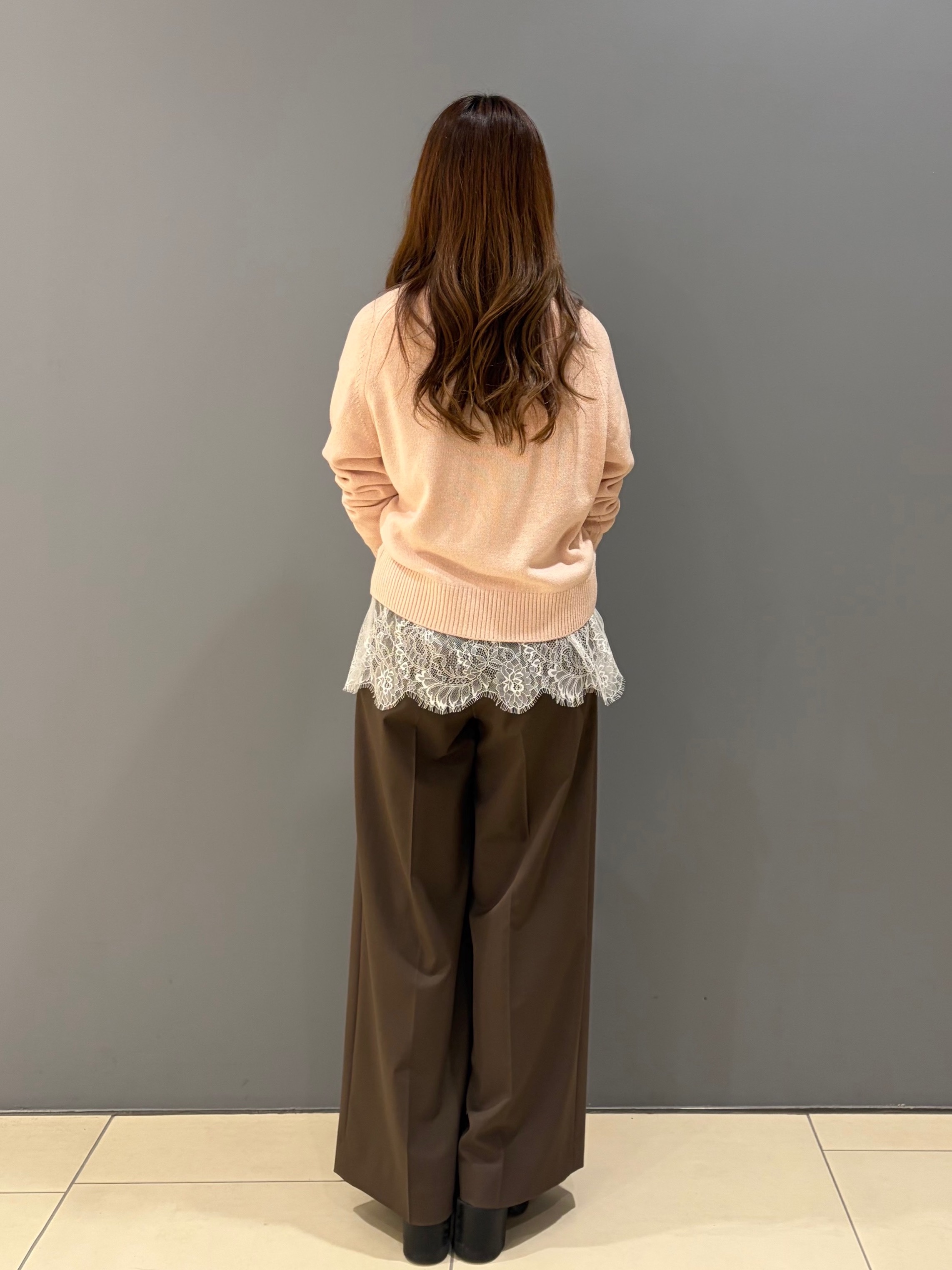 miさんの「UNTITLED｜レースドッキングプルオーバー」を使ったコーディネート
