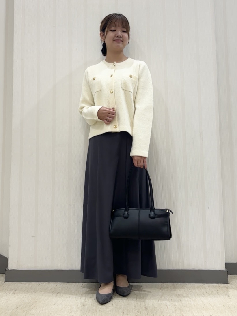 ちひさんの「INDIVI｜【軽やか】ブークレニットジャケット」を使ったコーディネート