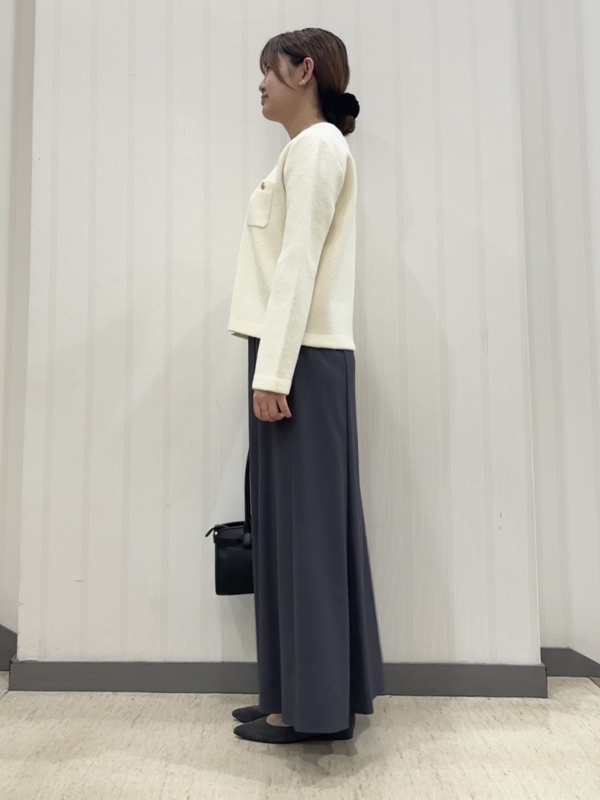 ちひさんの「INDIVI｜【軽やか】ブークレニットジャケット」を使ったコーディネート