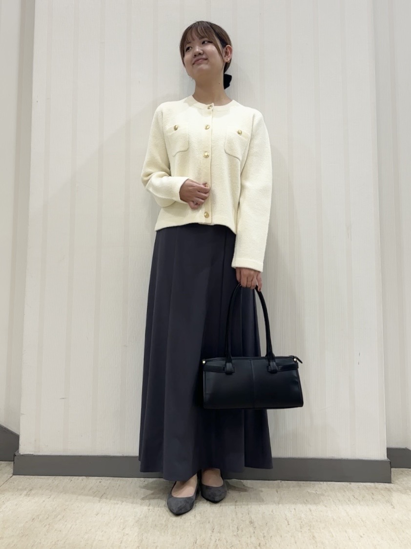 ちひさんの「INDIVI｜【軽やか】ブークレニットジャケット」を使ったコーディネート