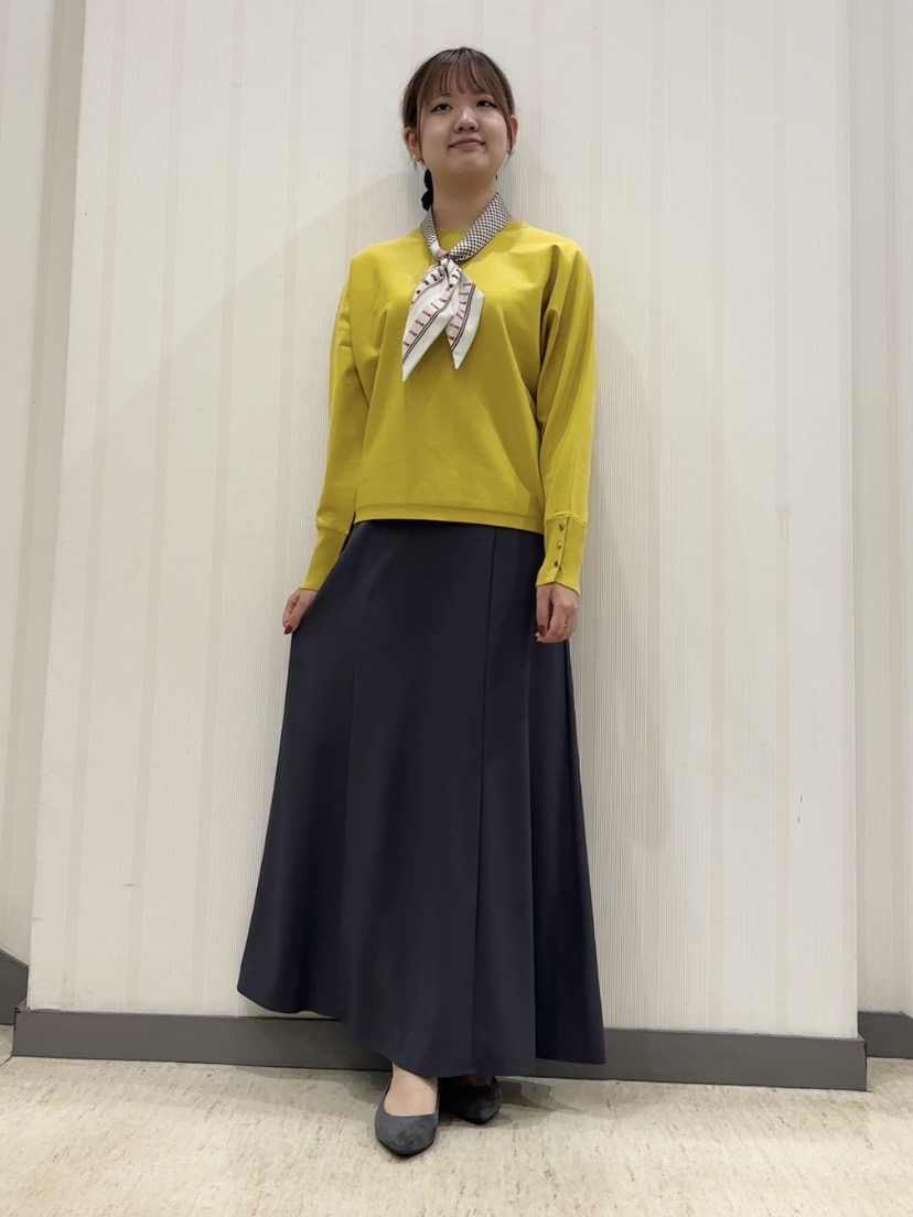 ちひさんの「INDIVI｜【選べる6色／ストレッチ◎】きれいめドルマンスリーブニット」を使ったコーディネート