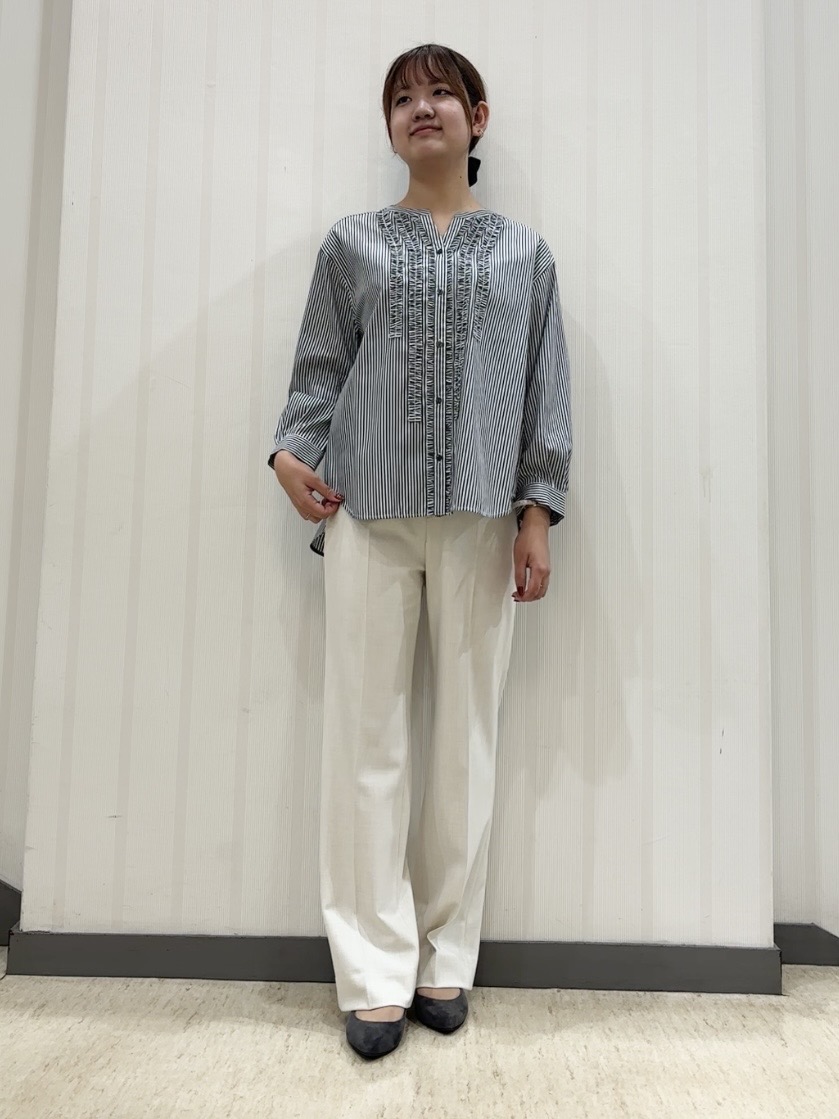ちひさんの「INDIVI｜【華やか／ストライプ柄】フロントフリルブラウス」を使ったコーディネート