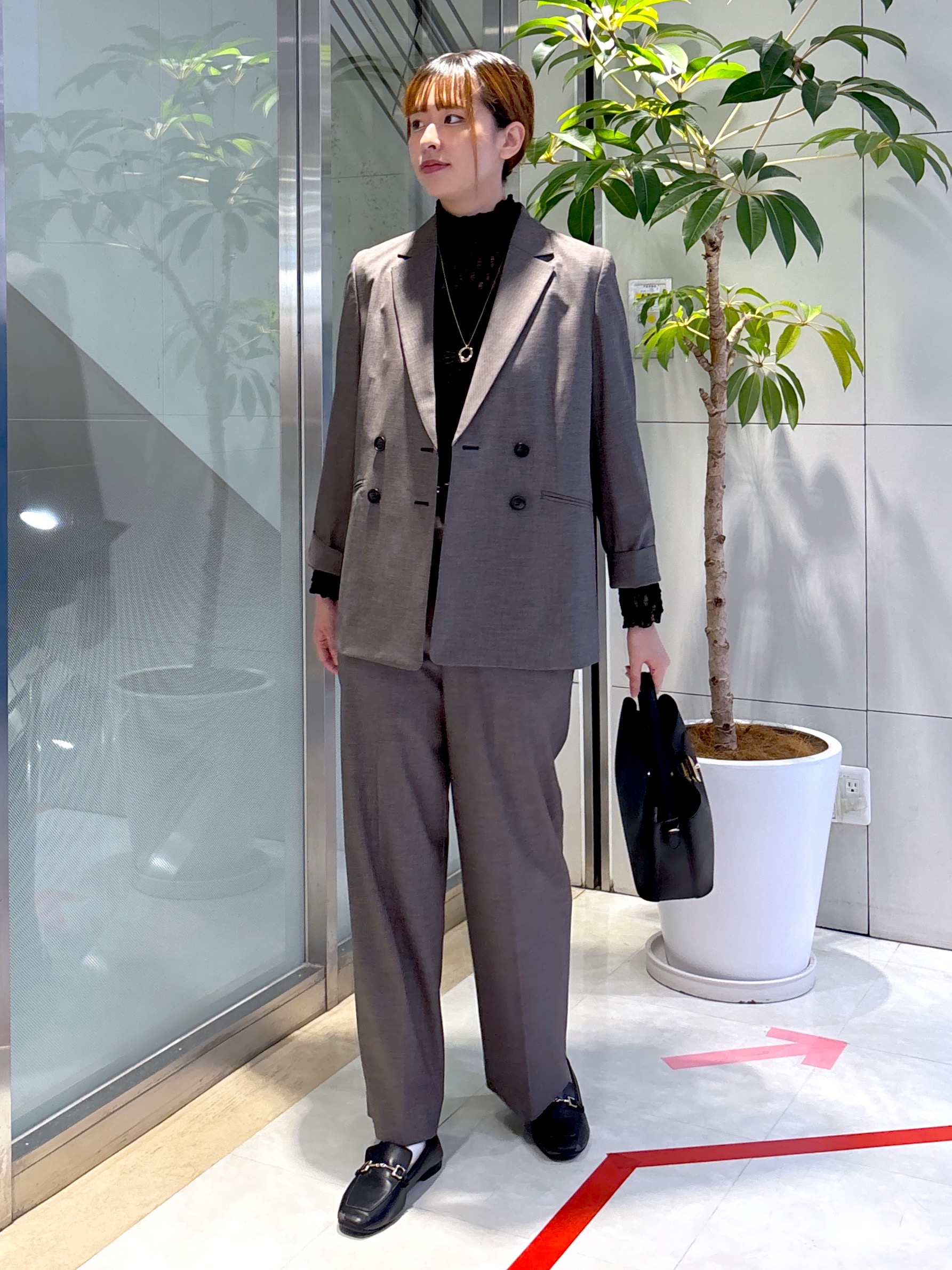 yukaさんの「UNTITLED｜【セットアップ可/秋羽織り/お仕事スーツ】ウールブレンドダブルジャケット」を使ったコーディネート