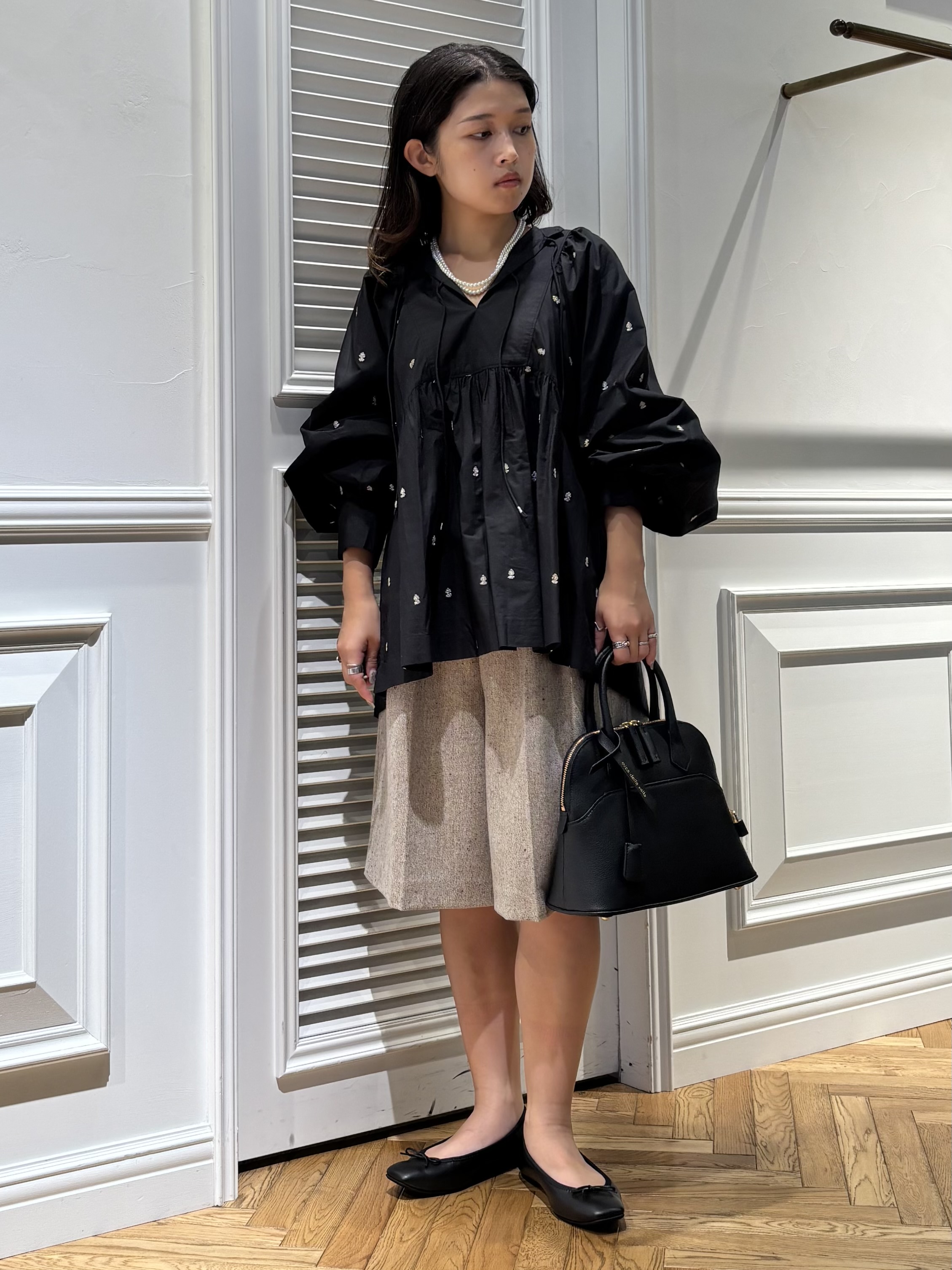 Mgmさんの「DRESSTERIOR｜【セットアップ可】ネップツイードバミューダパンツ」を使ったコーディネート