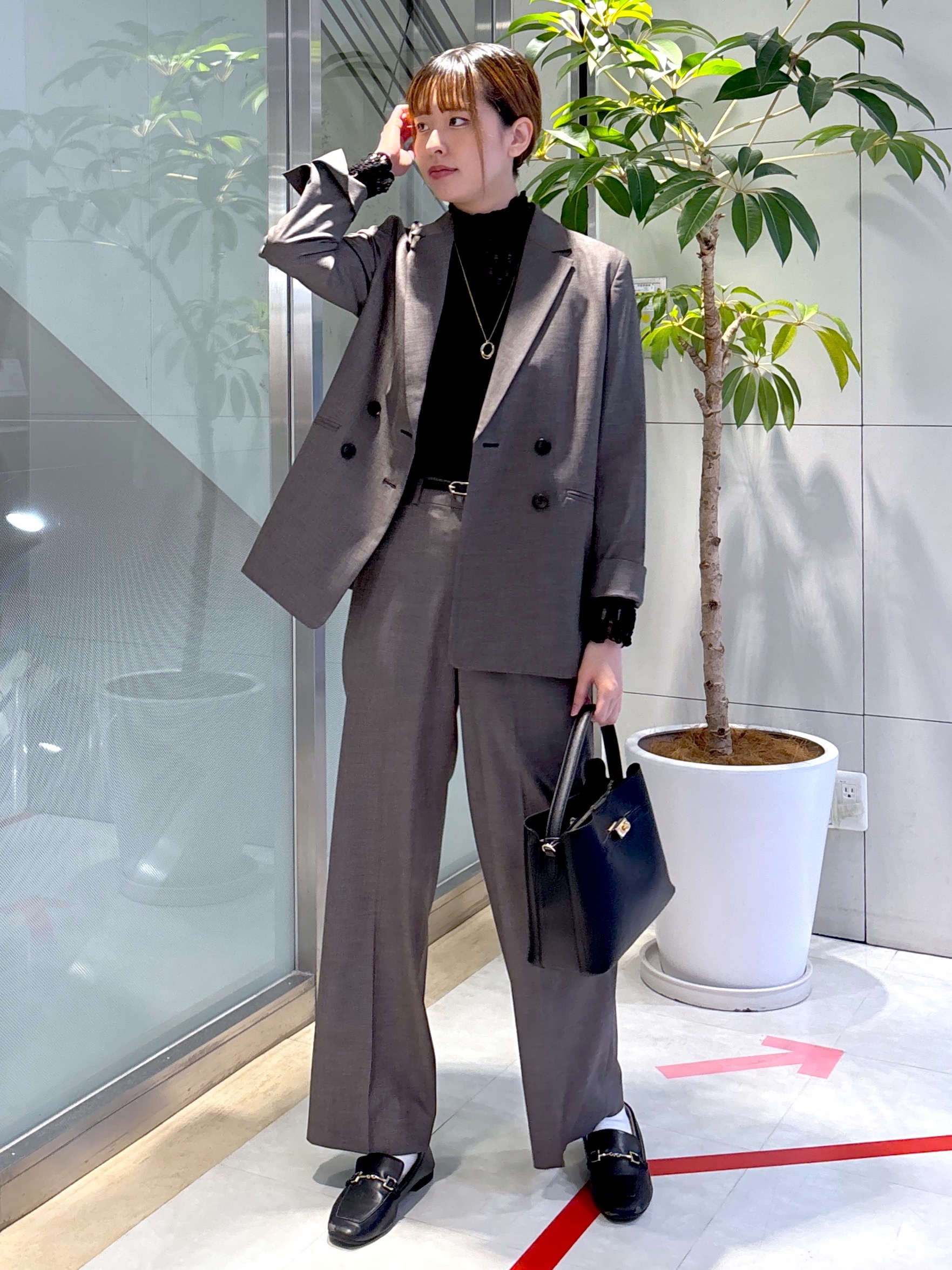 yukaさんの「UNTITLED｜【セットアップ可/秋羽織り/お仕事スーツ】ウールブレンドダブルジャケット」を使ったコーディネート