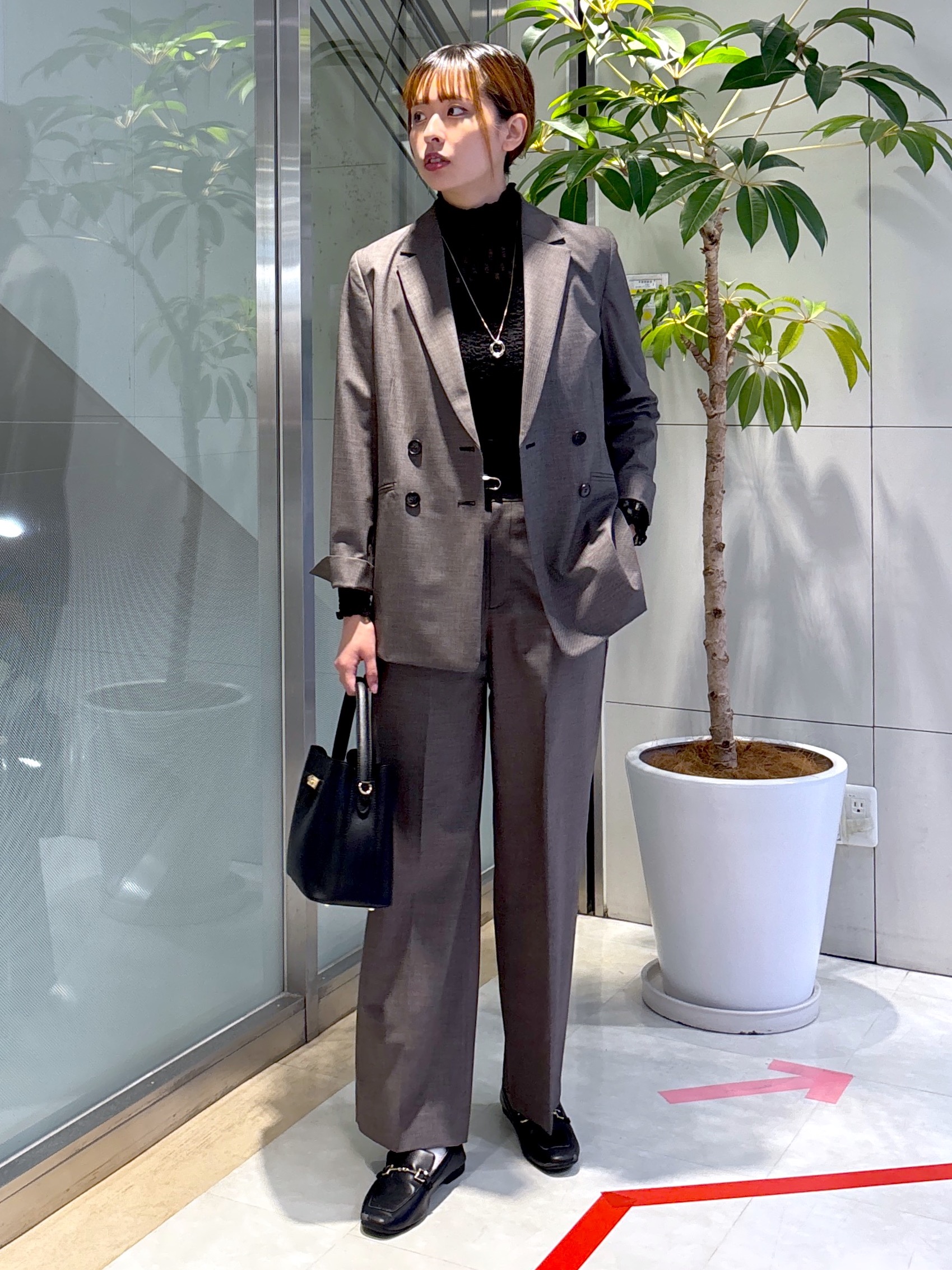 yukaさんの「UNTITLED｜【セットアップ可/秋羽織り/お仕事スーツ】ウールブレンドダブルジャケット」を使ったコーディネート