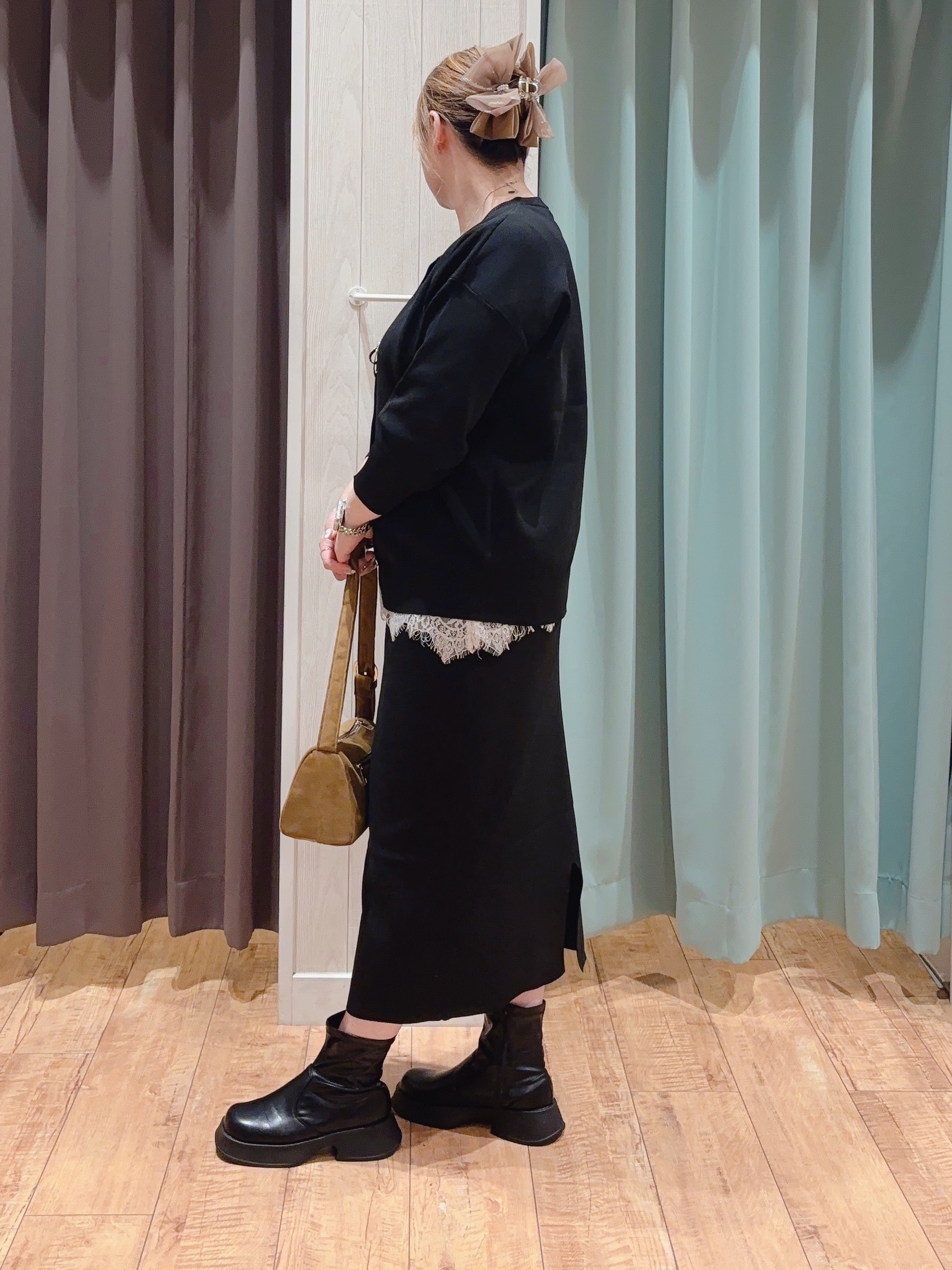HANAさんの「SHOO･LA･RUE｜【セットアップ可/洗濯機可】軽やかに羽織れる スポンディッシュ ニットカーディガン」を使ったコーディネート