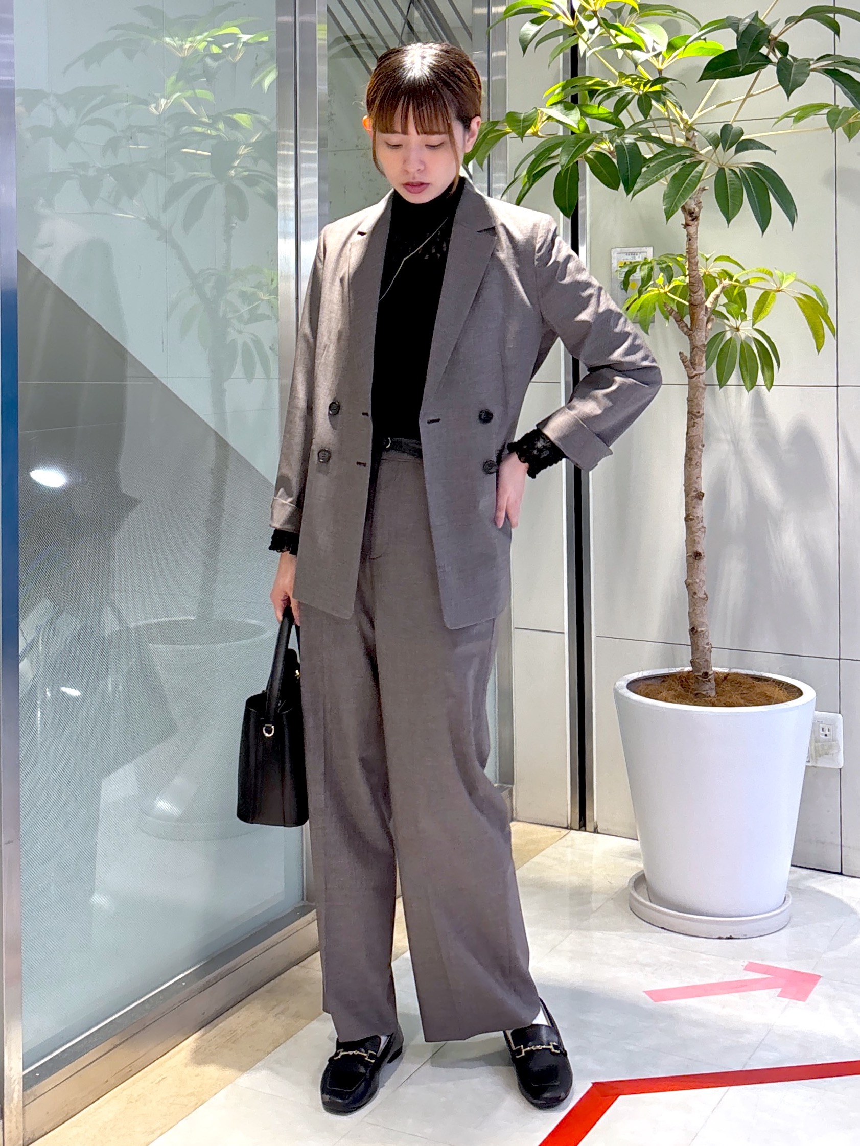 yukaさんの「UNTITLED｜【セットアップ可/秋羽織り/お仕事スーツ】ウールブレンドダブルジャケット」を使ったコーディネート