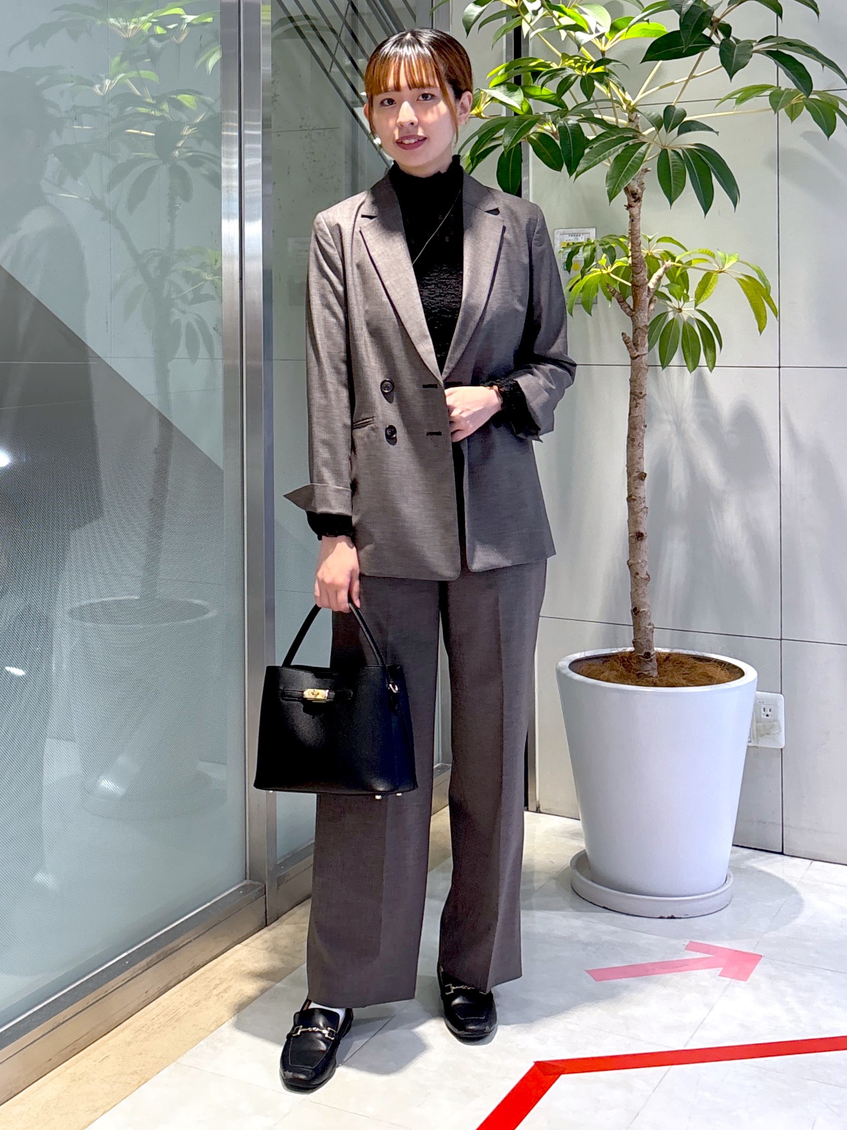 yukaさんの「UNTITLED｜【セットアップ可/秋羽織り/お仕事スーツ】ウールブレンドダブルジャケット」を使ったコーディネート