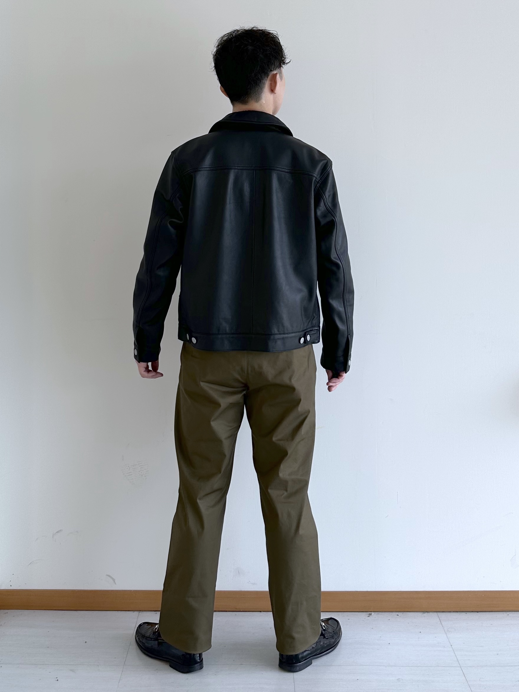 イッシーさんの「TAKEO KIKUCHI｜【BOWLER HAT LABEL】シングルレザーライダースジャケット」を使ったコーディネート