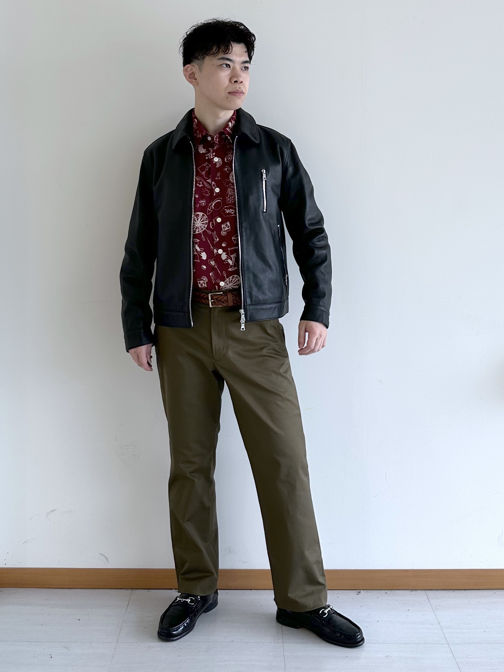 イッシーさんの「TAKEO KIKUCHI｜【BOWLER HAT LABEL】シングルレザーライダースジャケット」を使ったコーディネート